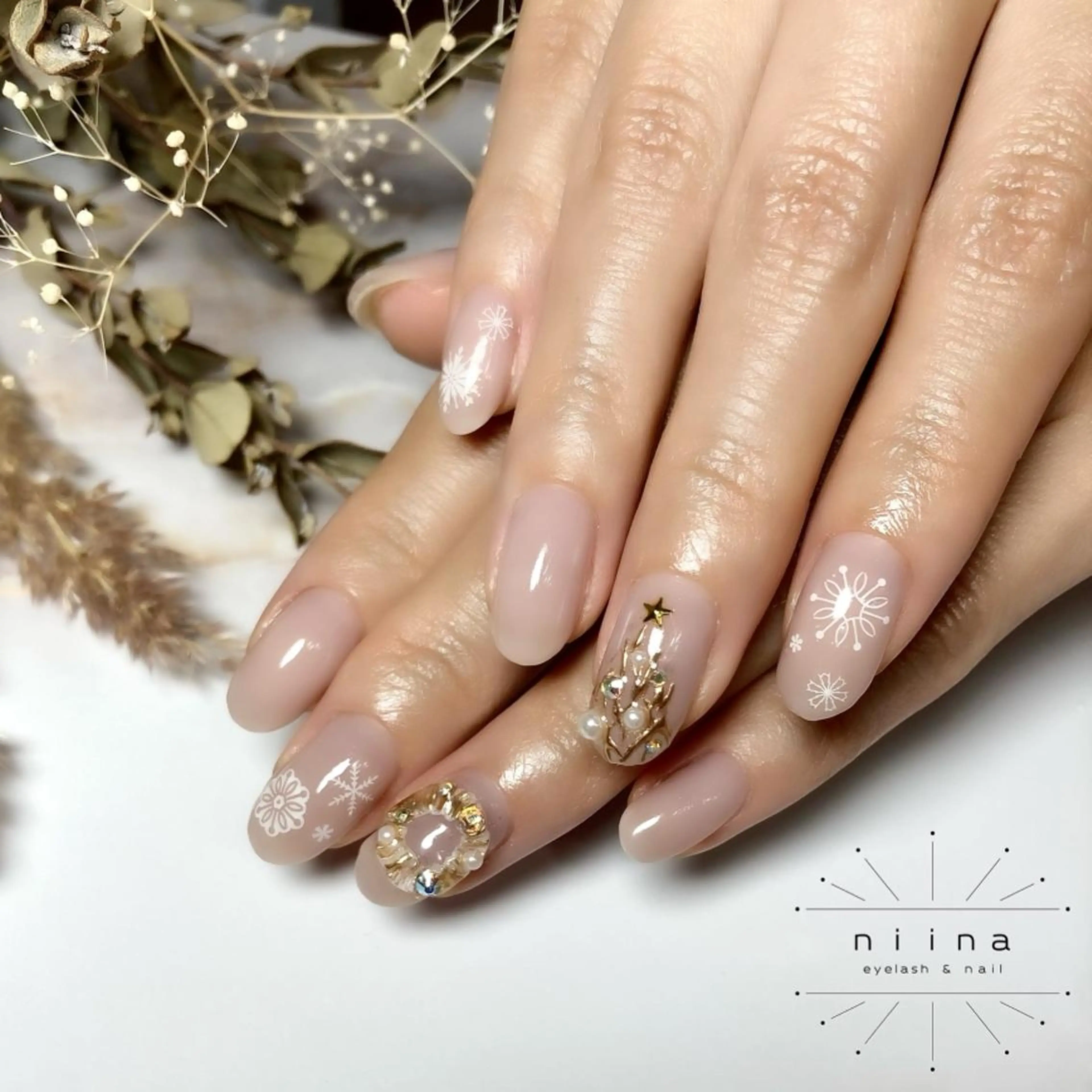 ネイル クリスマス niina所属・n i i n a  -eye&nail-のマツエク・マツパデザイン