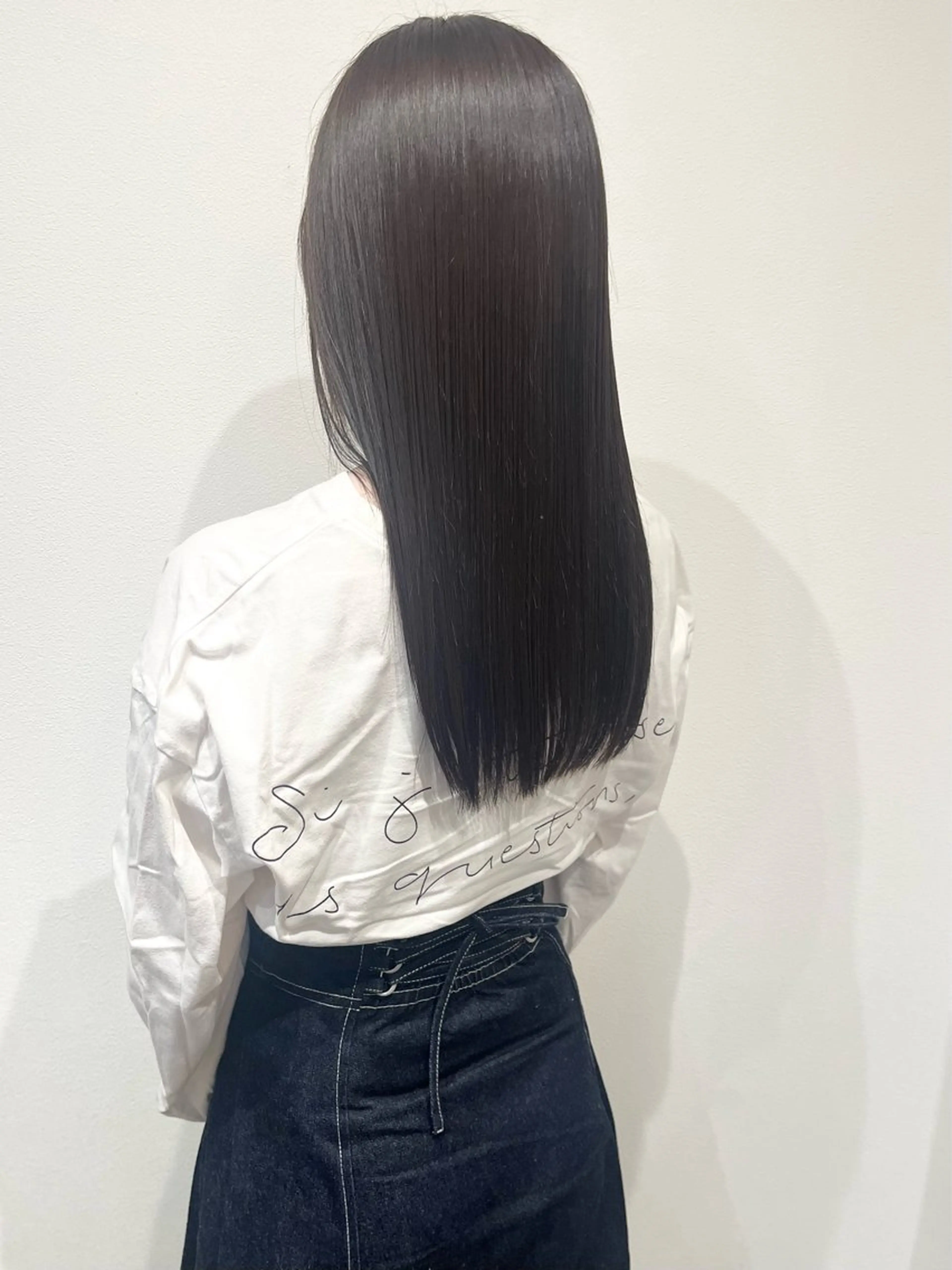 セミロング カット ヘアカラー トリートメント MYRTLE TSUNODAのヘアスタイル