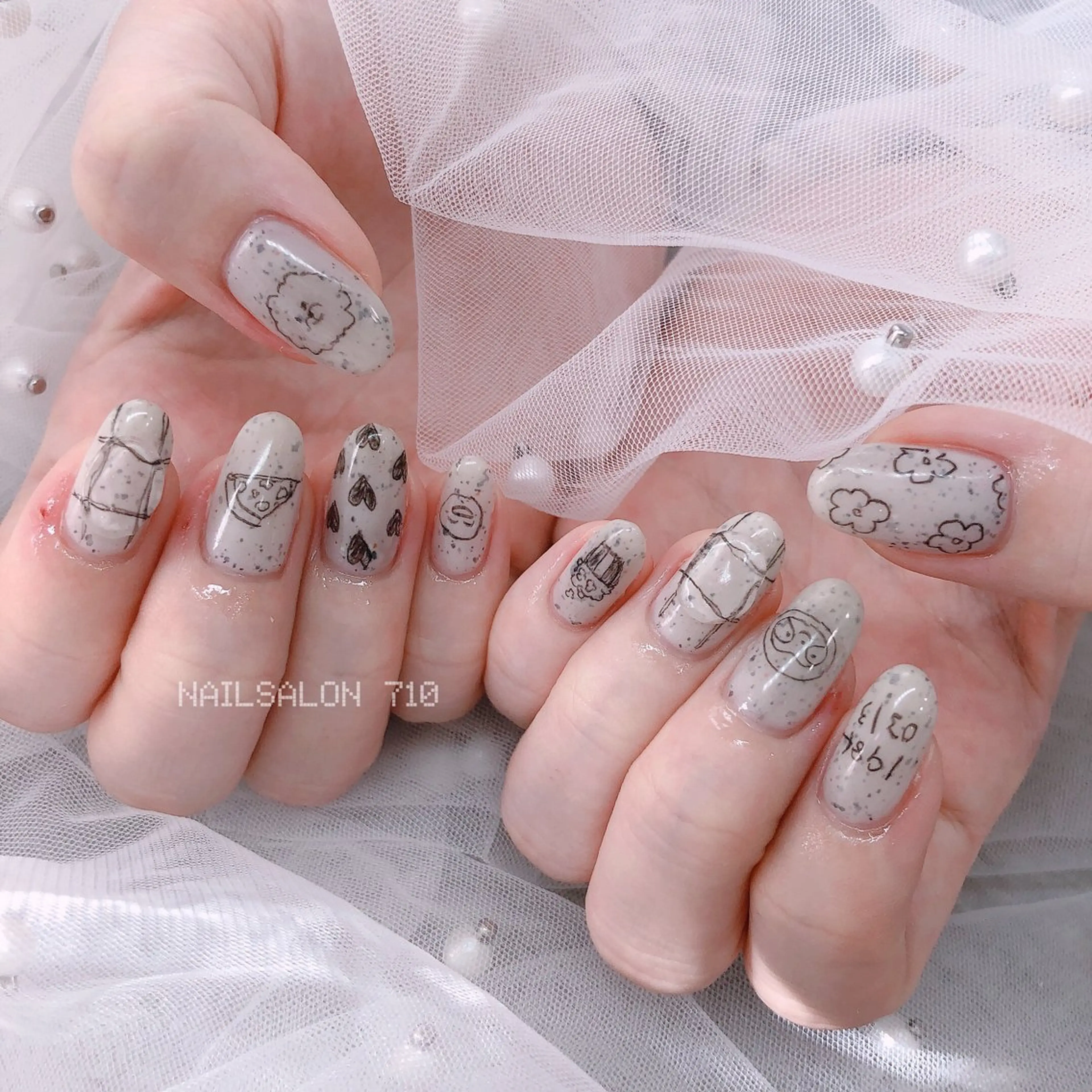 ネイル ハンドネイル フットネイル ナナイチゼロ I.Naoのネイルデザイン