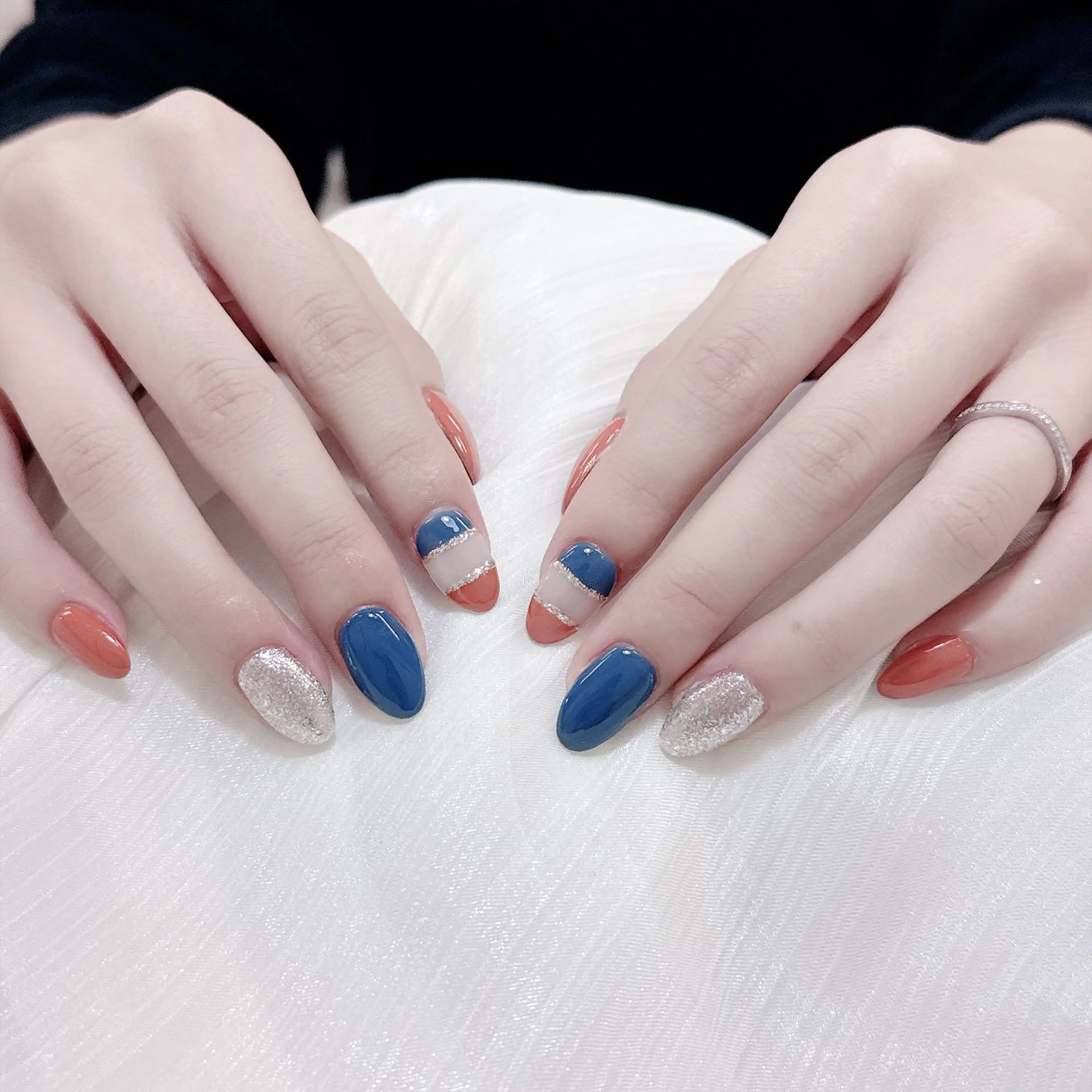 ネイル チークネイル フレンチネイル グラデーション 氷ネイル・うるうるネイル キラキラネイル ハンドネイル 陳 rinaのネイルデザイン