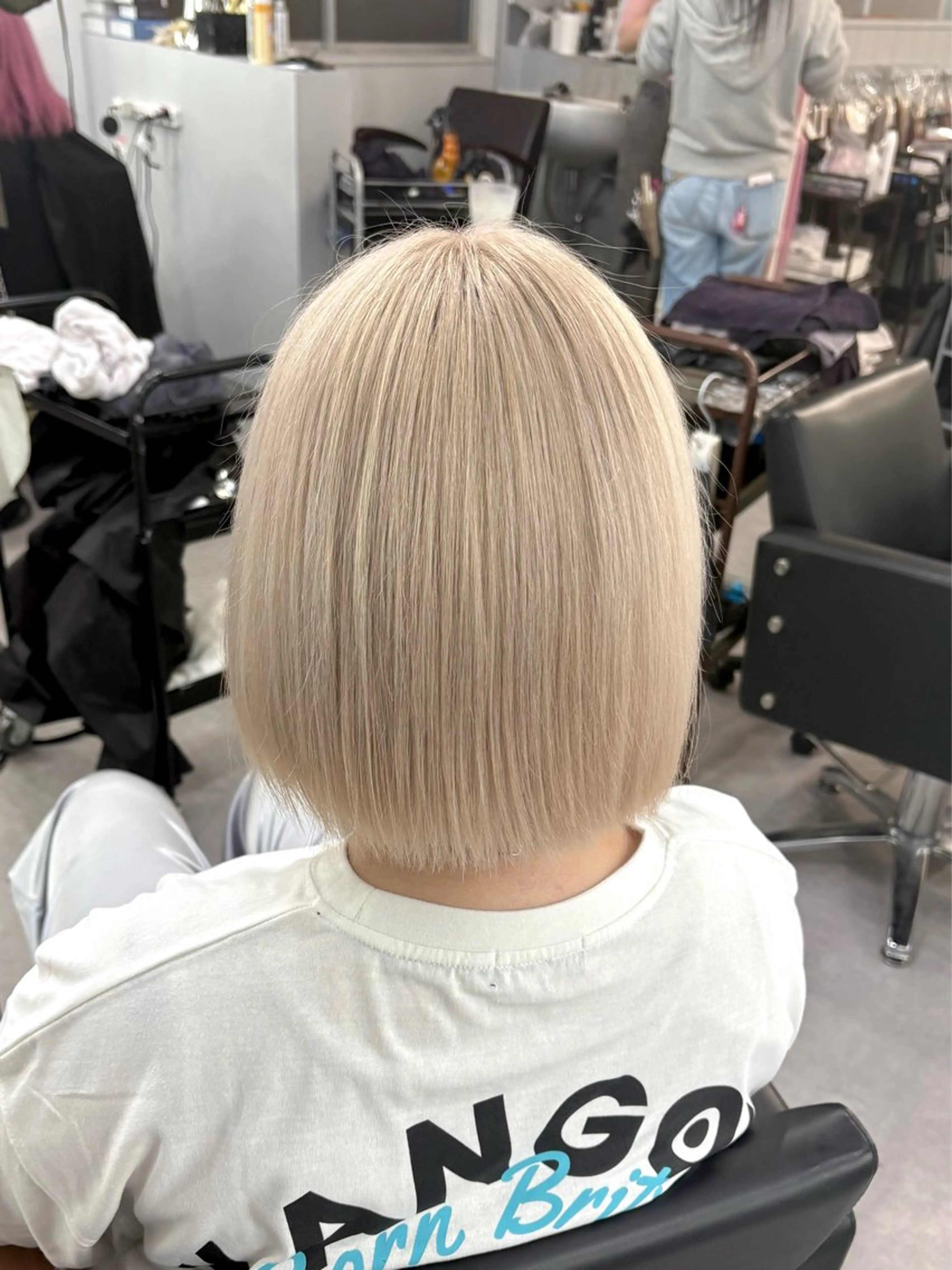 ショート カラー ヘアカラー ミルクティーベージュ /ピンク/大阪/堀江のヘアスタイル