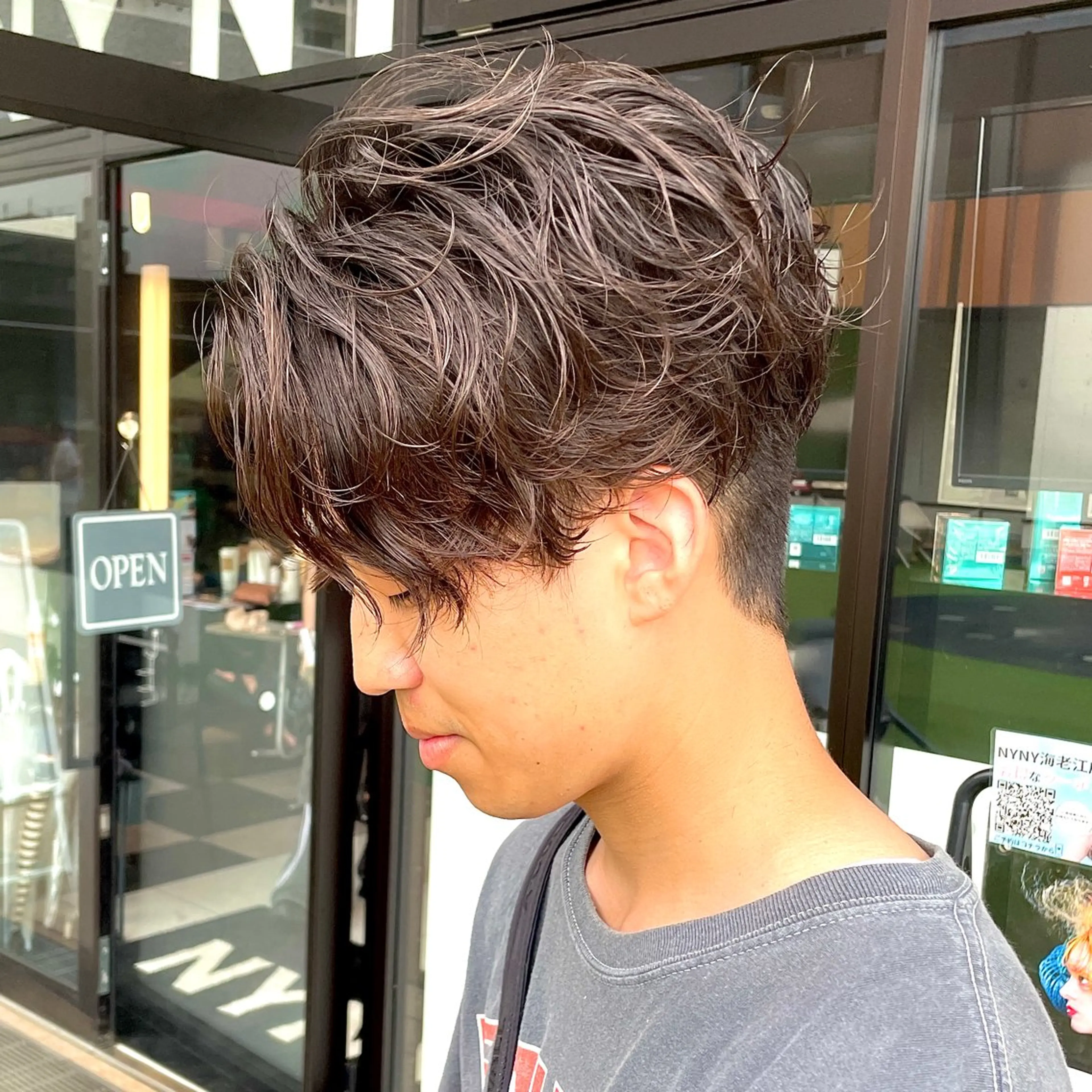 ショート パーマ メンズ メンズパーマ ニュアンスパーマ カット ヘアカラー パーマ メンズヘア特化 崎田 成人のヘアスタイル