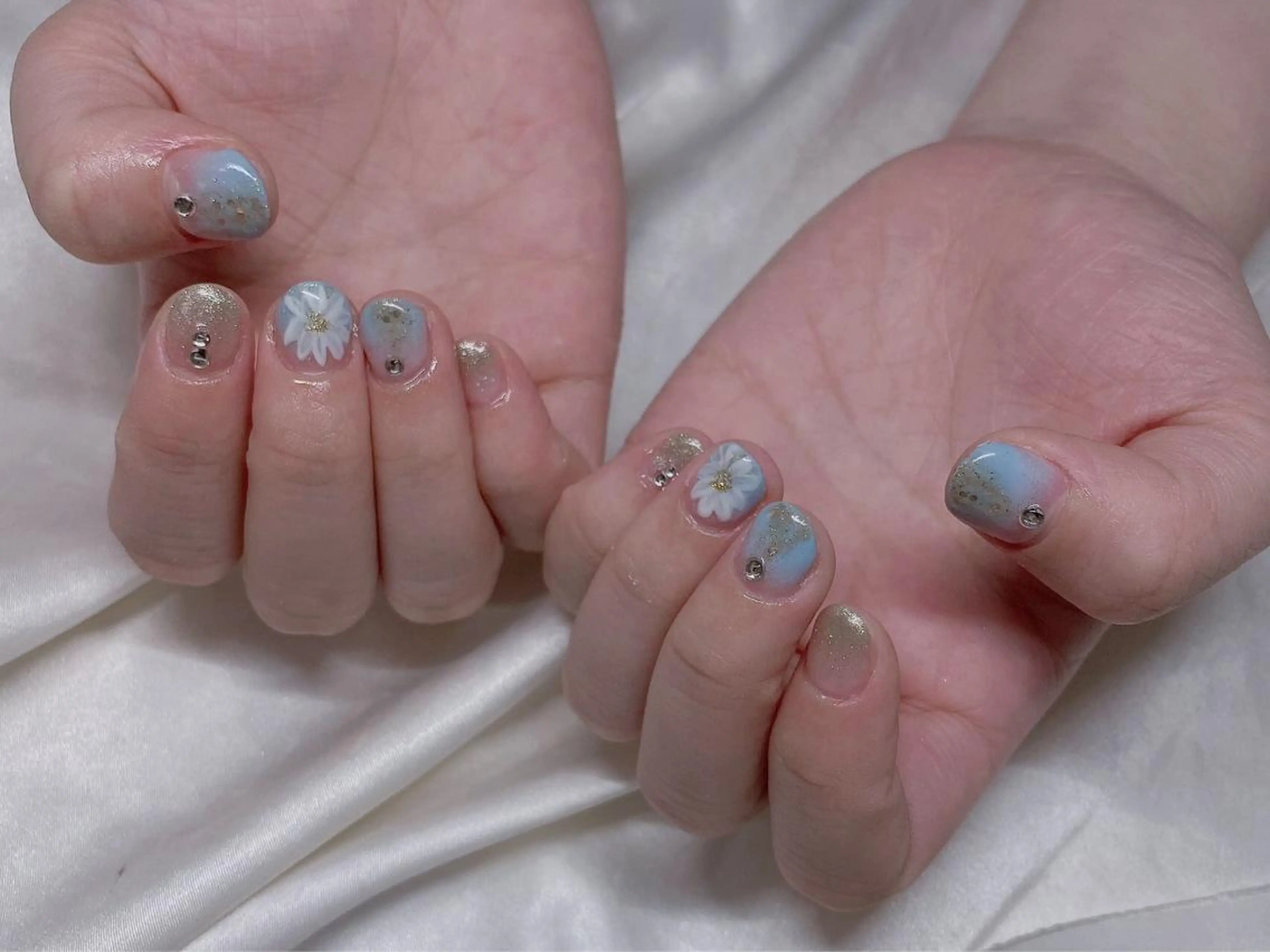 ネイル ハンドネイル VIVIAN リサのネイルデザイン