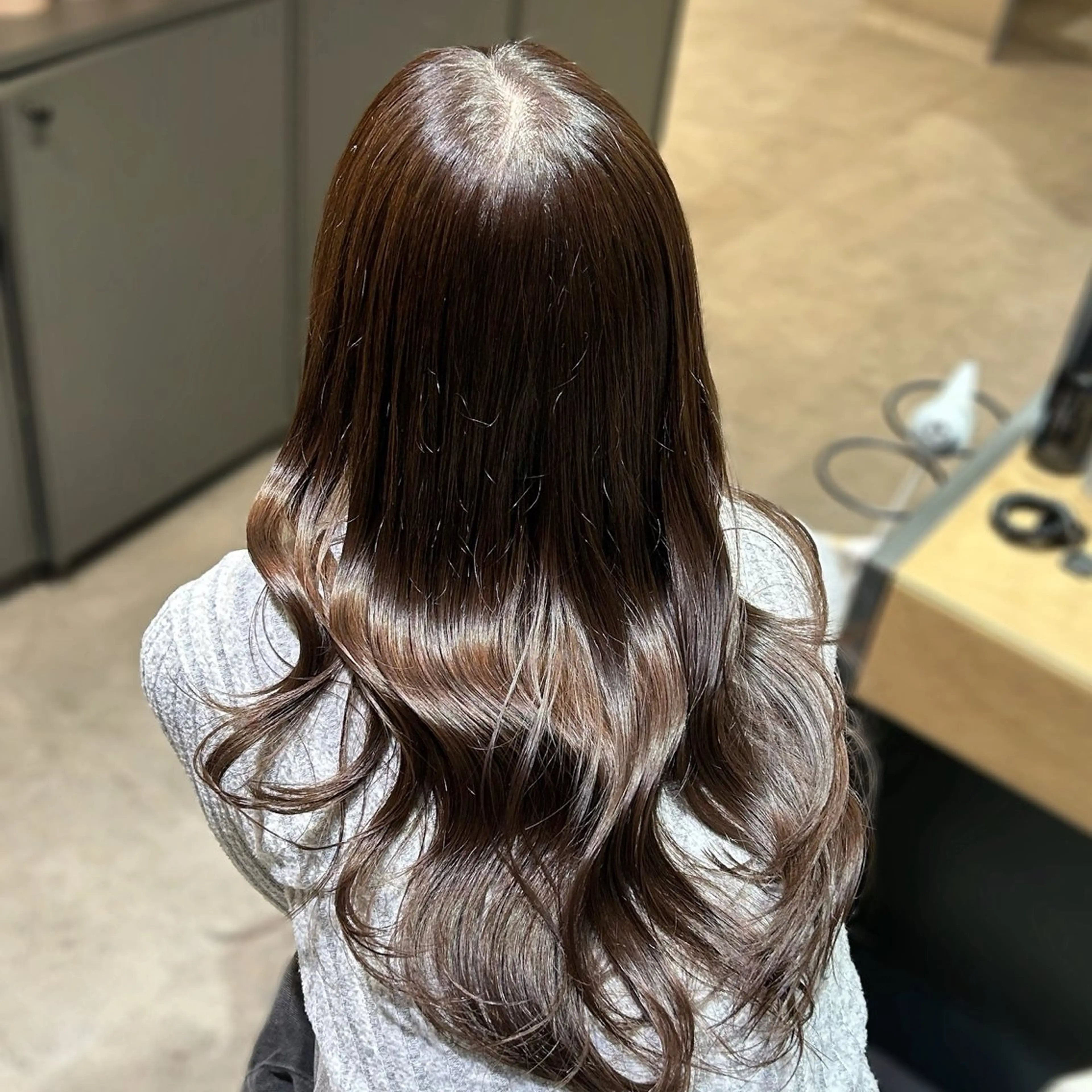 ロング カット ヘアカラー トリートメント 谷 亜澄のヘアスタイル