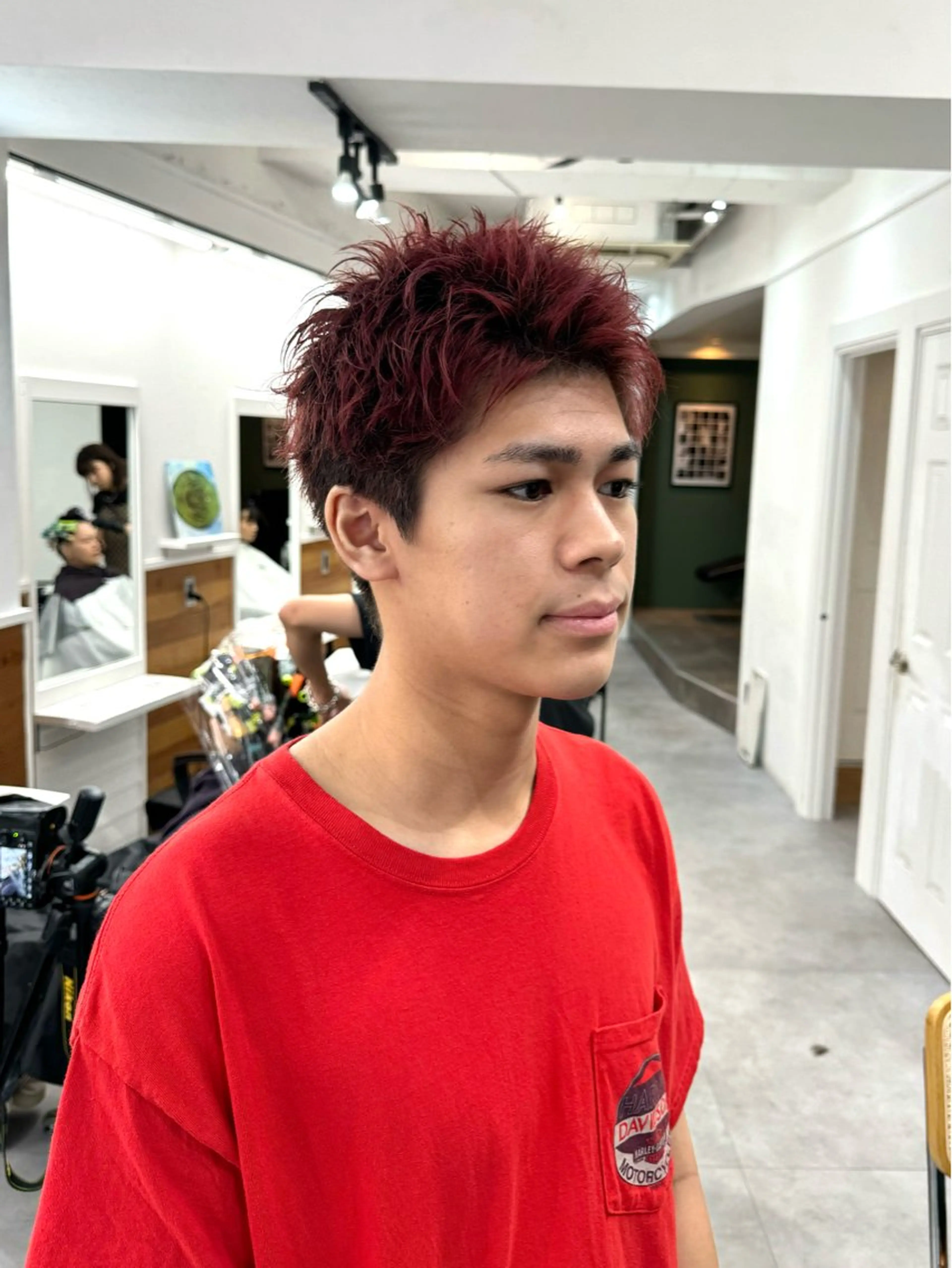 カラー メンズ メンズブリーチ スパイキーショート ブリーチ レッドカラー カット ヘアカラー シャドウパーマ/ 波巻パーマYu-Kiのヘアスタイル