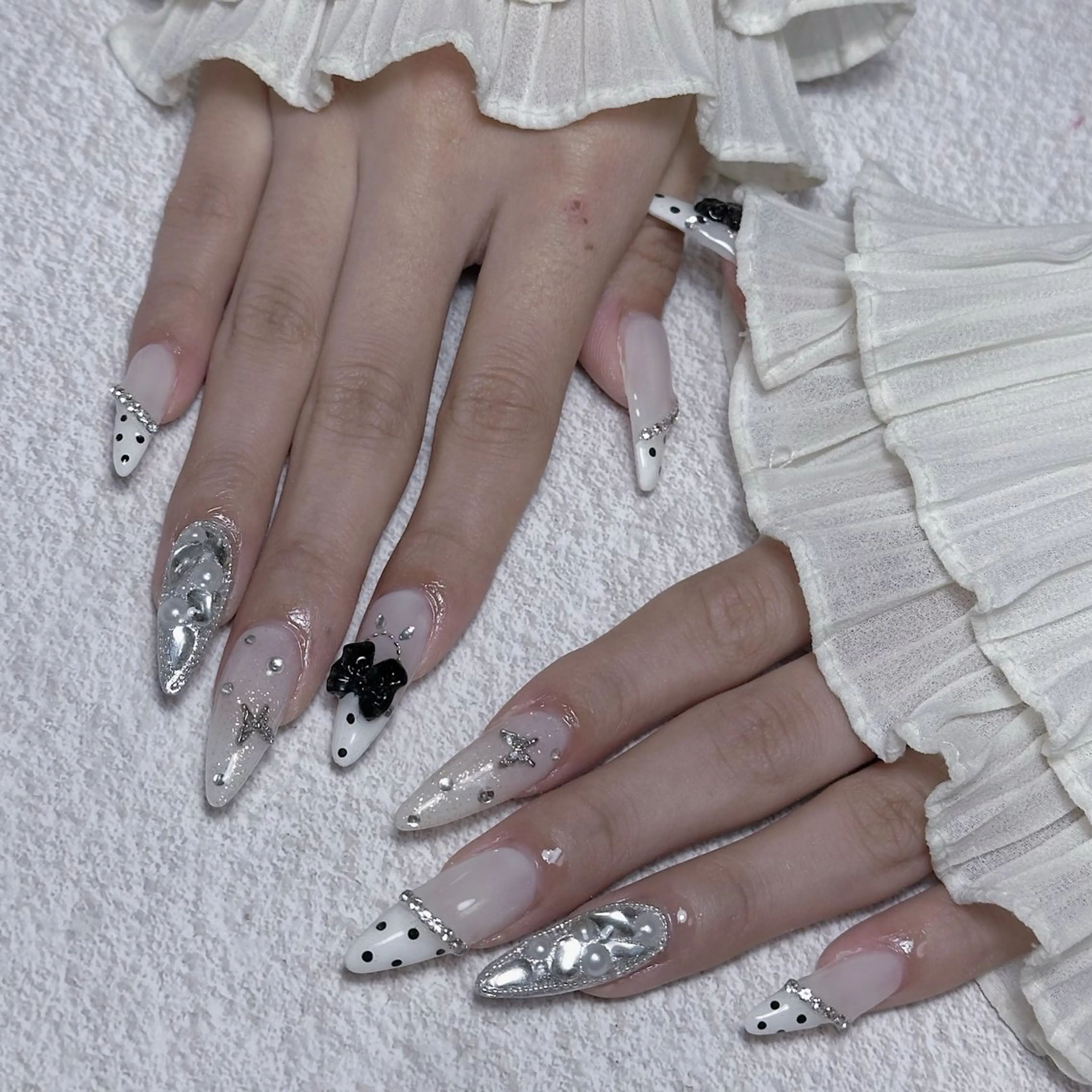 ネイル ハンドネイル Yun nail Jihoのネイルデザイン