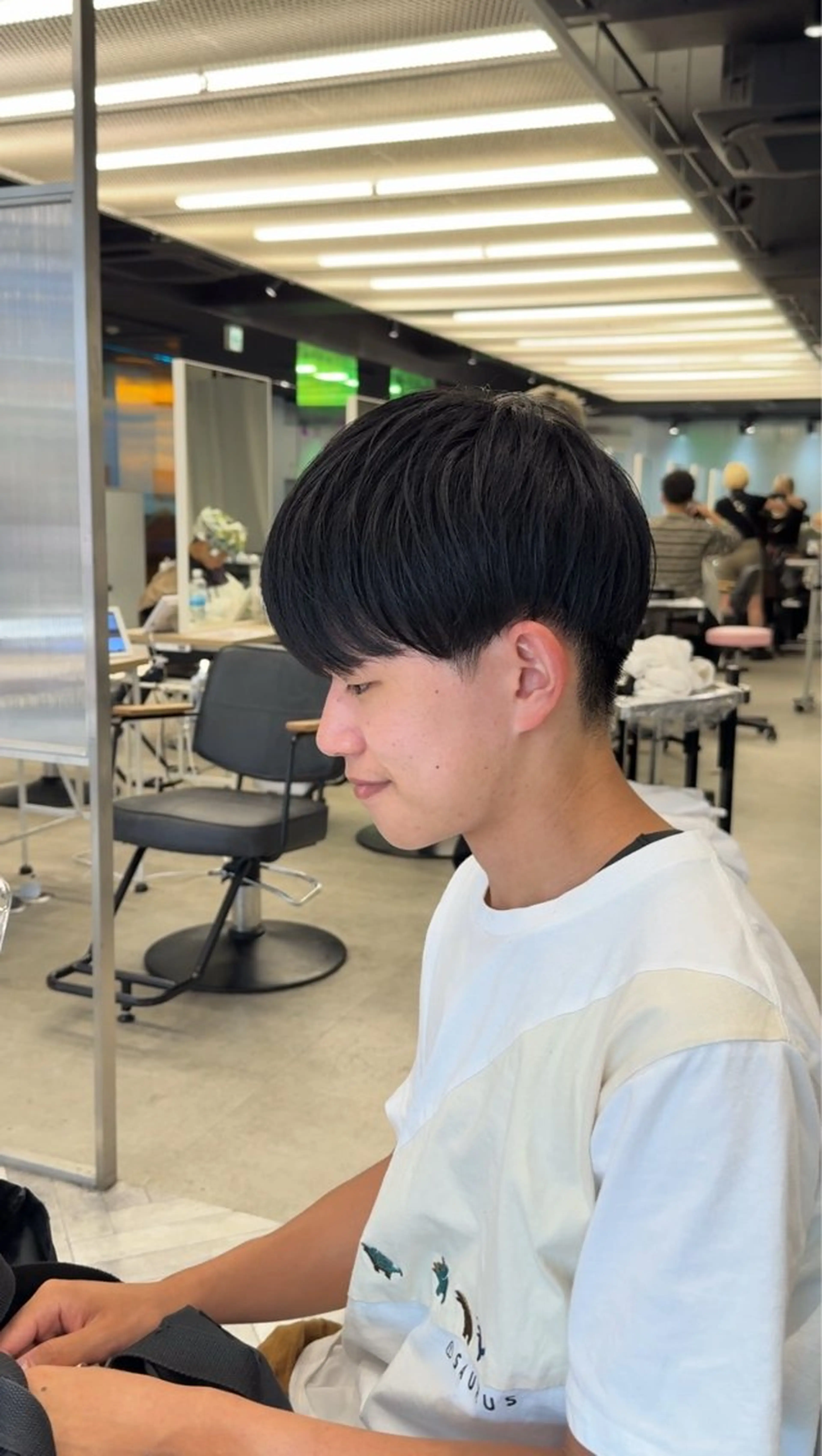 メンズ メンズブリーチ メンズハイトーン メンズインナーカラー メンズ韓国風 酸性ストレート カット 酸性ストレート /ハイトーン/つばさのヘアスタイル