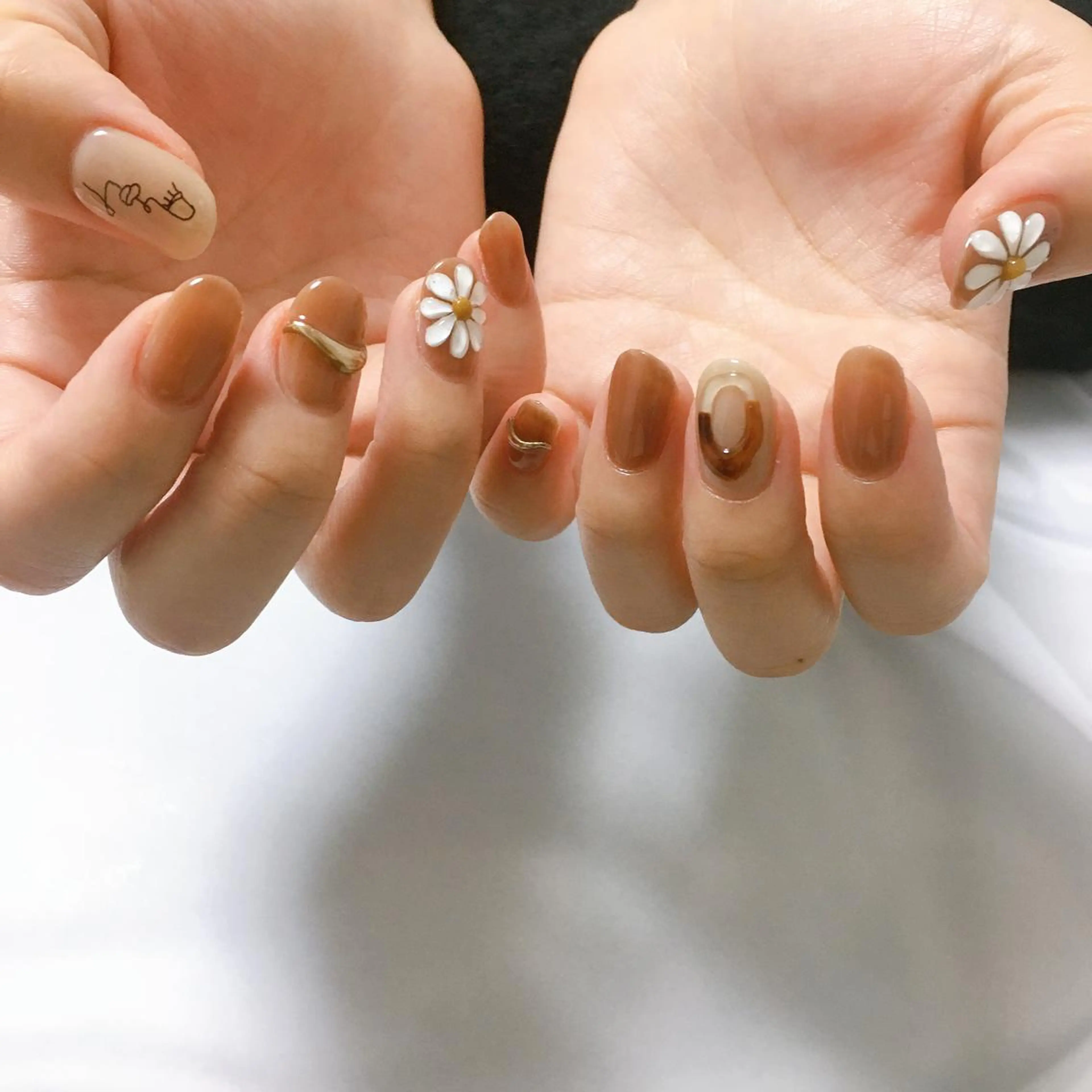 ネイル ハンドネイル nailsalon Asryのネイルデザイン