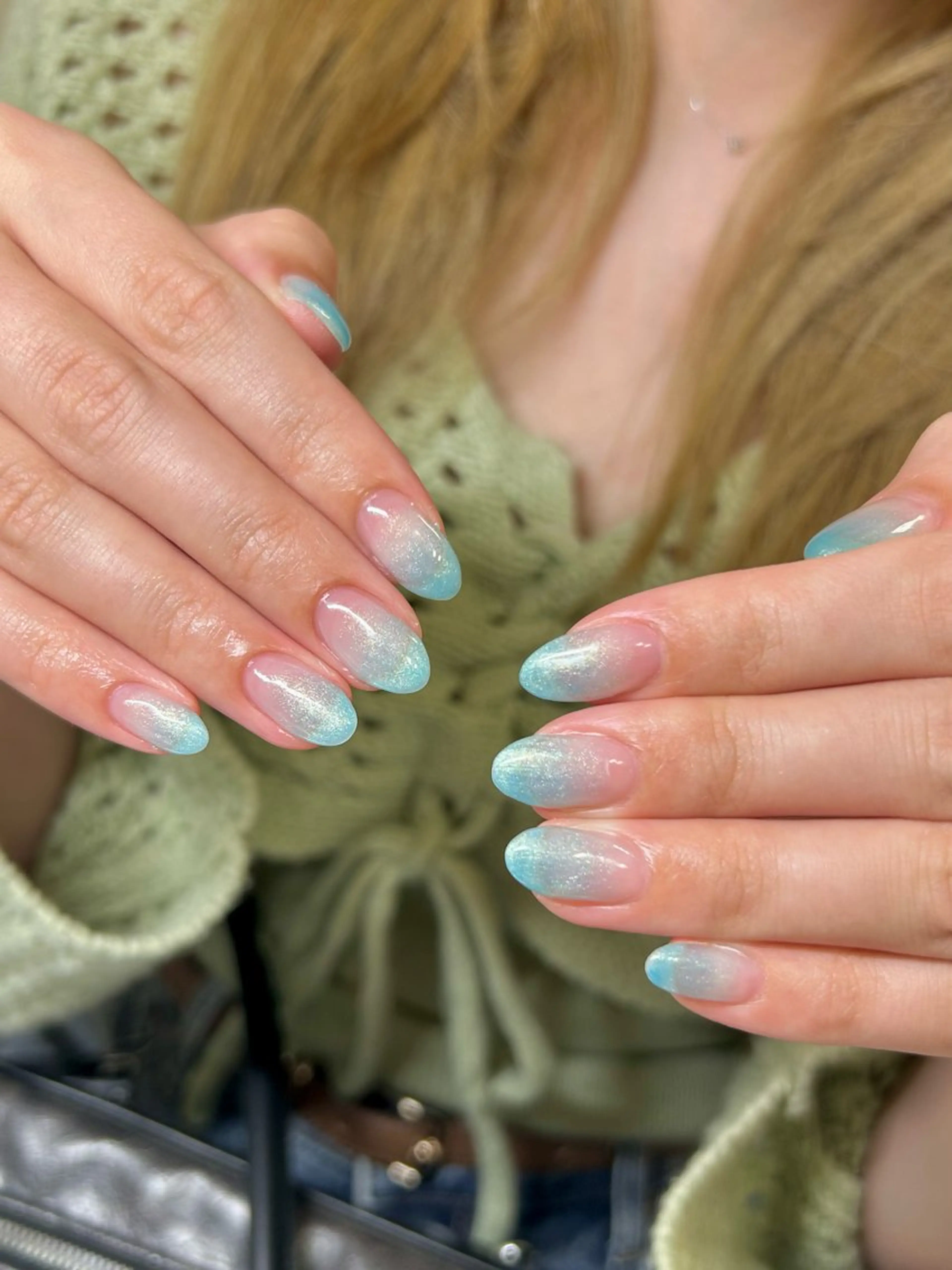 ネイル ブルー グラデーション ラメ(グリッター) ラメグラデーション private nailsalon Alice所属・Alice / Nanaのネイルデザイン