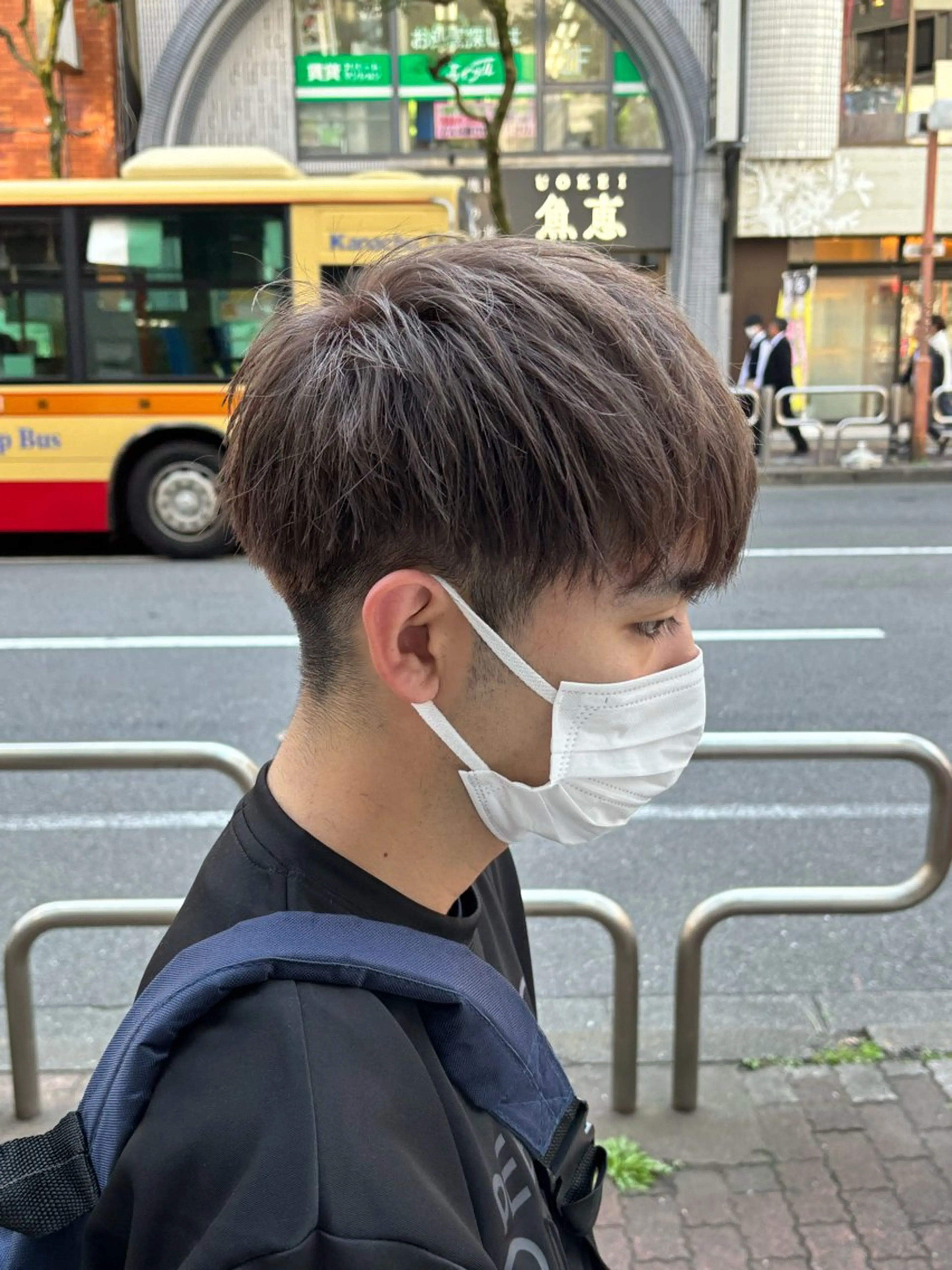 カラー メンズ 韓国風/メンズ アイブロウワックスの眉毛・アイブロウイメージ