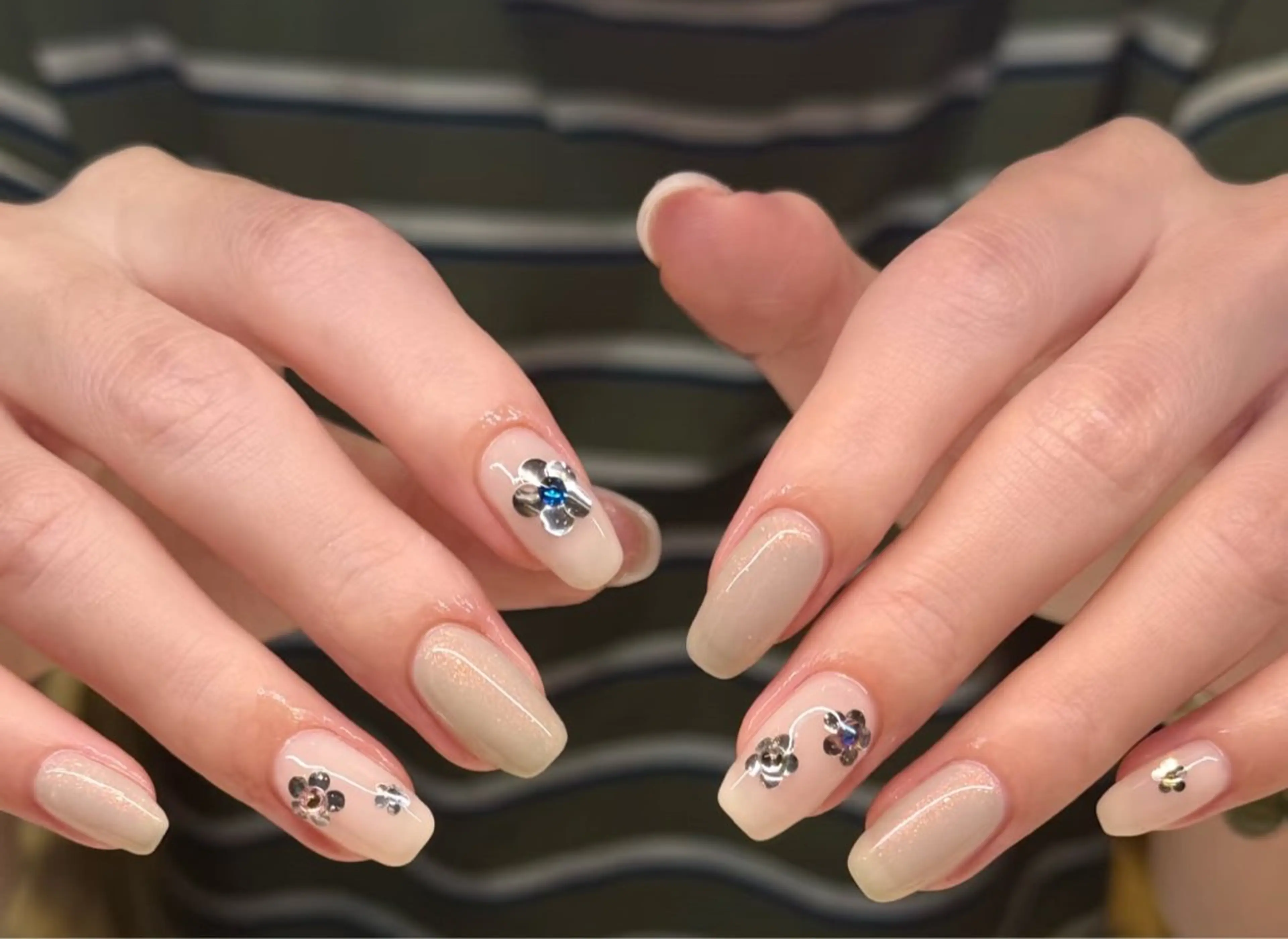 ネイル ハンドネイル Pure&Rich Nailのネイルデザイン