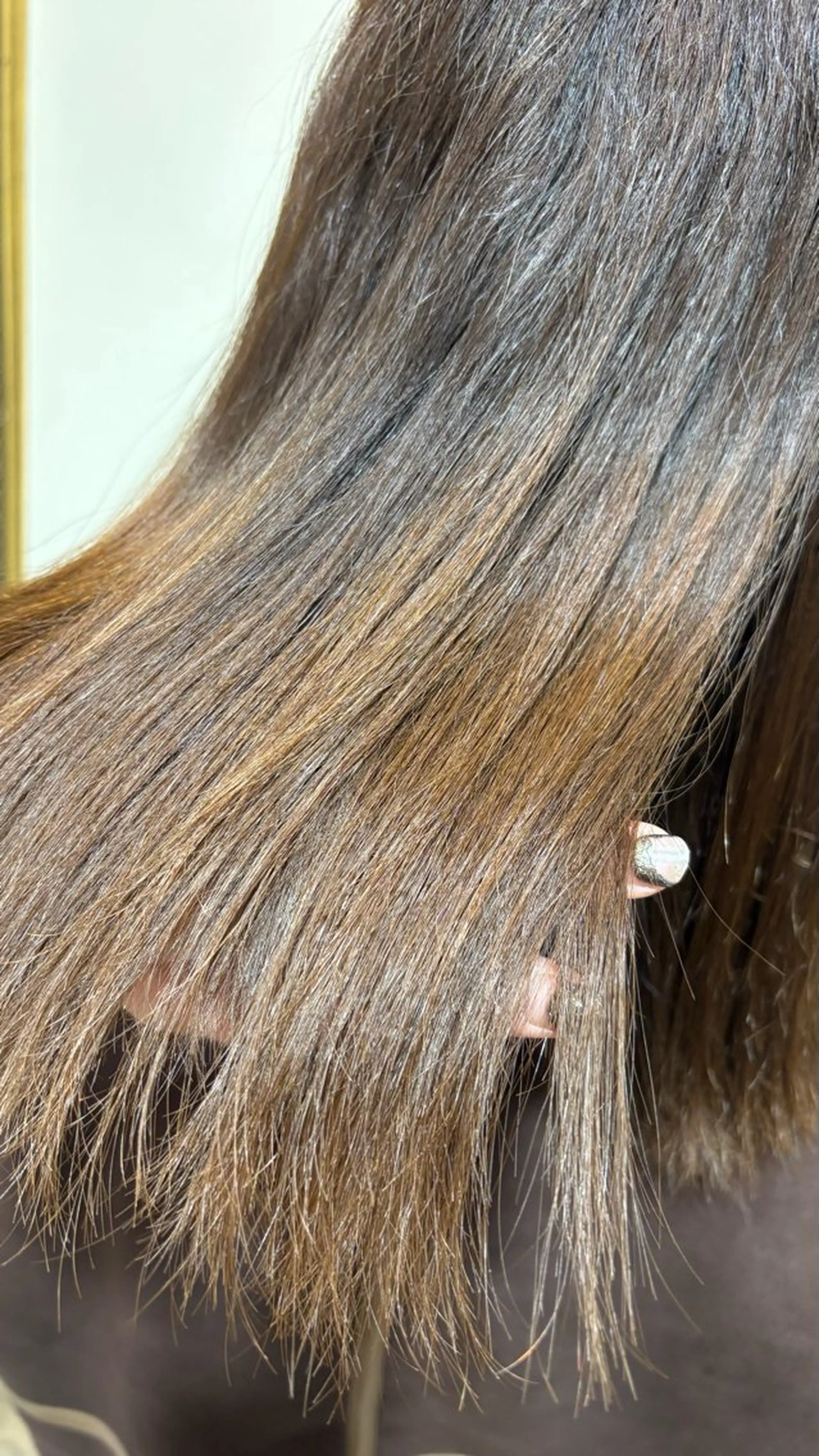 ミディアム 宇井 沙世子のヘアスタイル