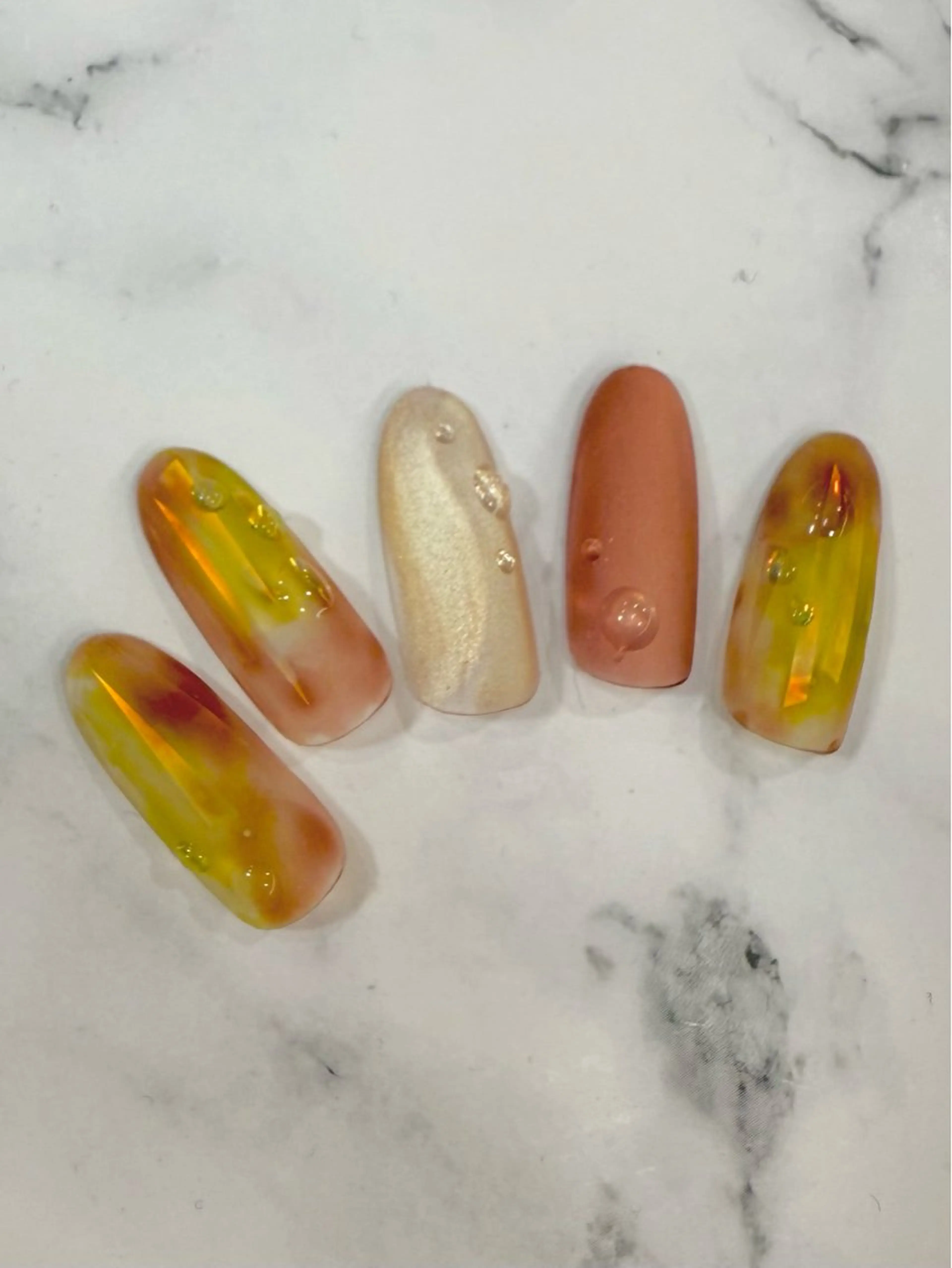 写真のネイル   オフ込みの写真