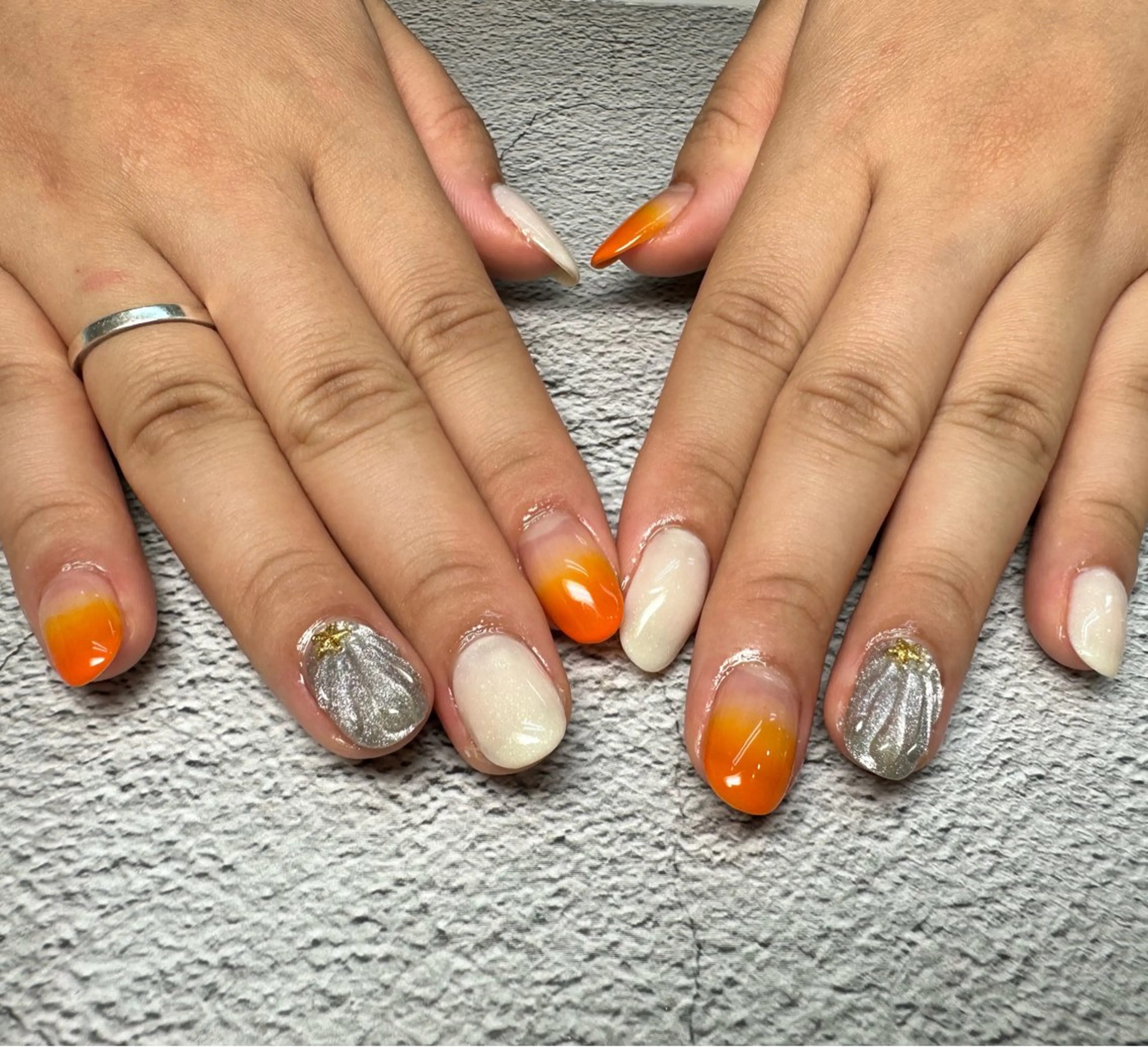 ネイル Queennail 北堀江AYAのネイルデザイン