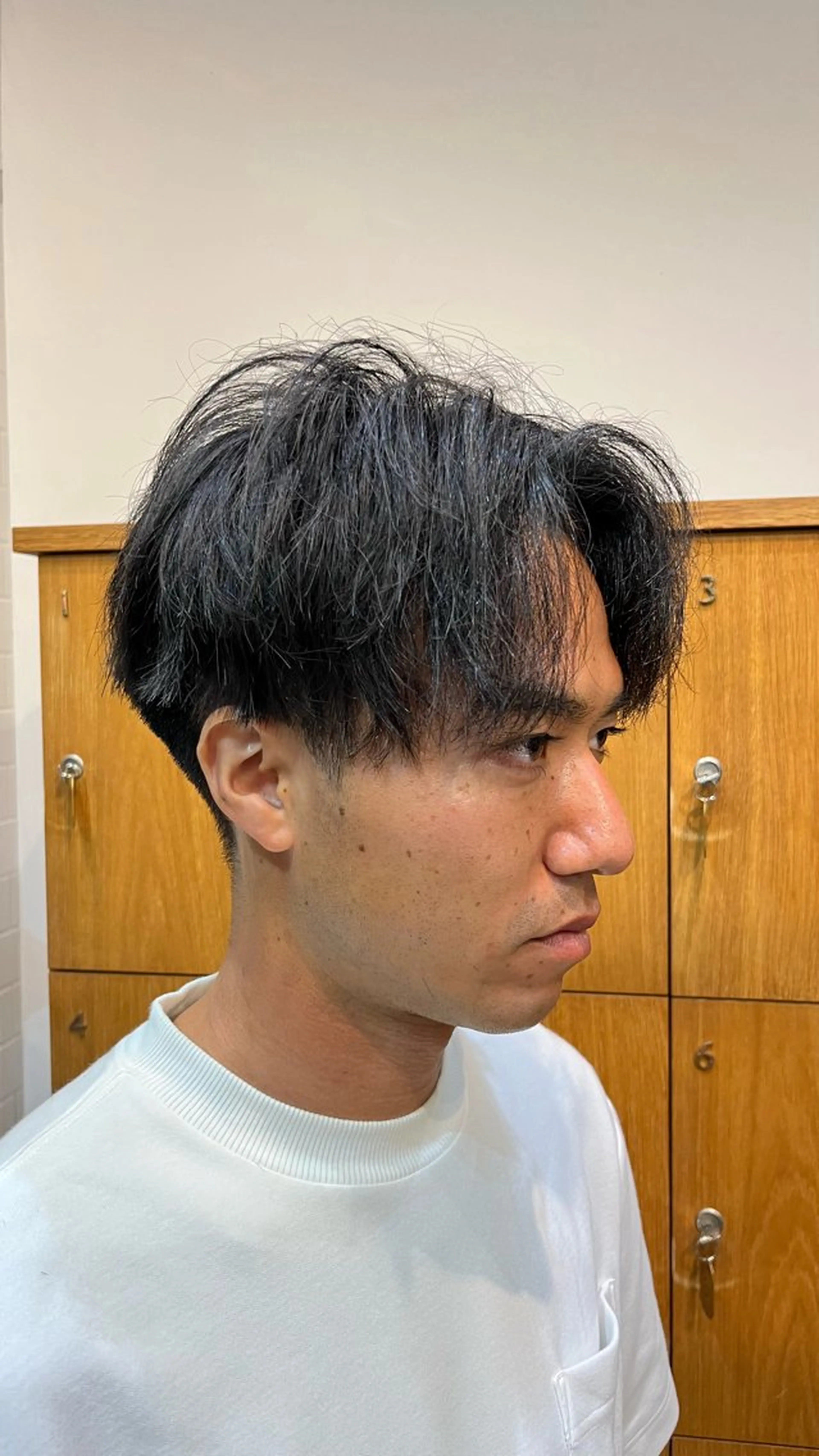 メンズ 岡野 豪のヘアスタイル