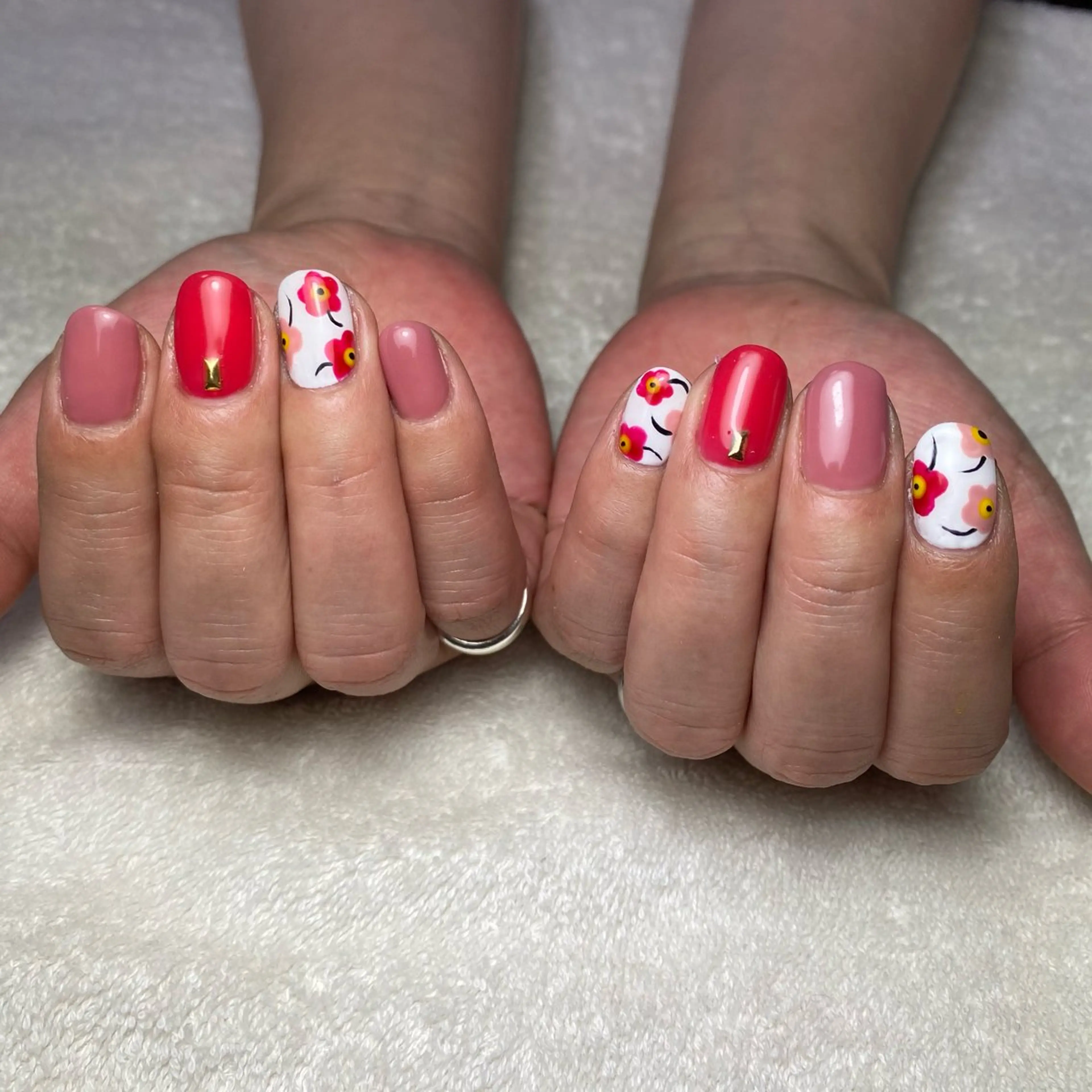 ネイル ハンドネイル COCO+所属・COCO +のエステ・リラクイメージ