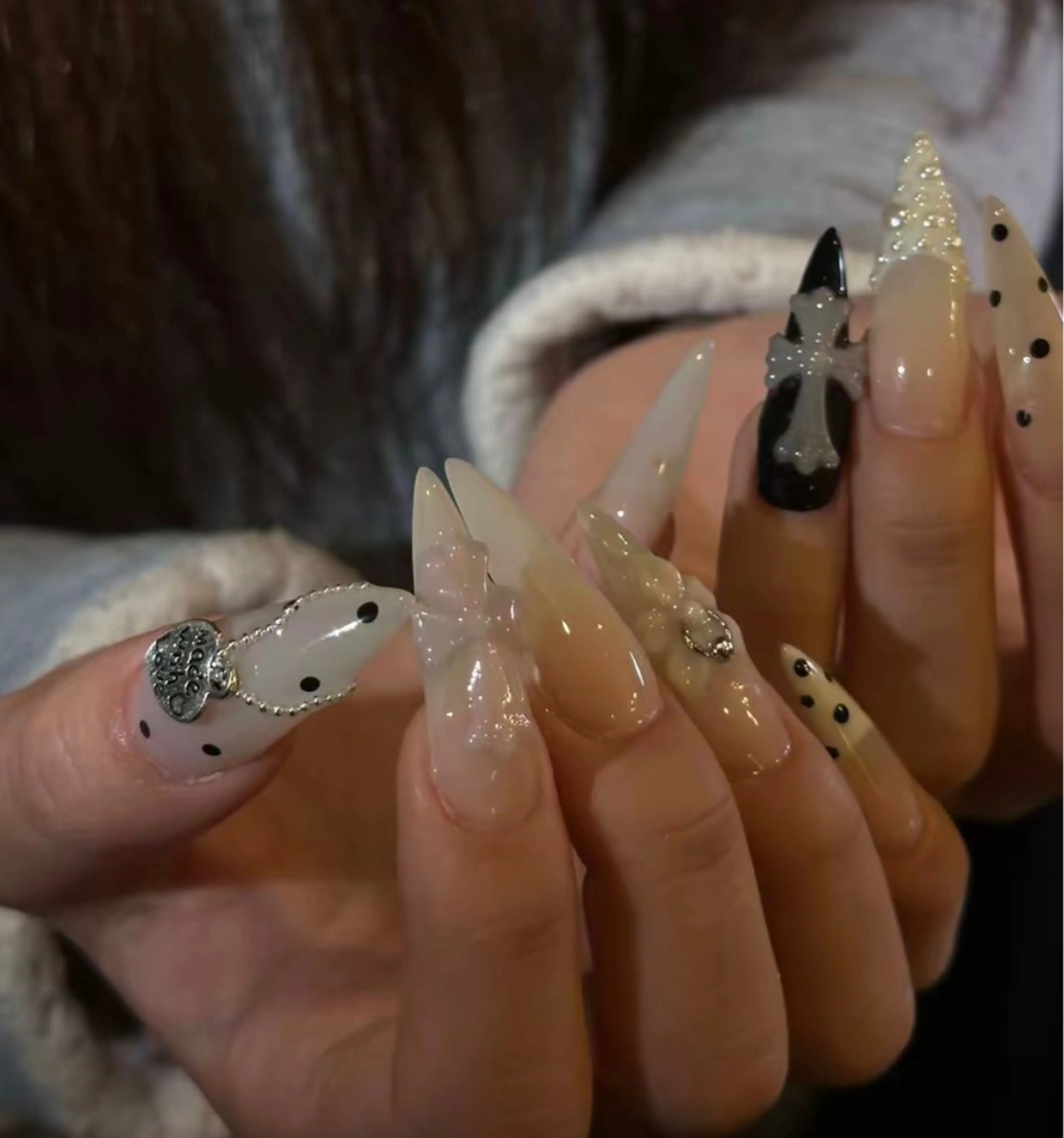 ネイル ハンドネイル NiJi Nailsのネイルデザイン