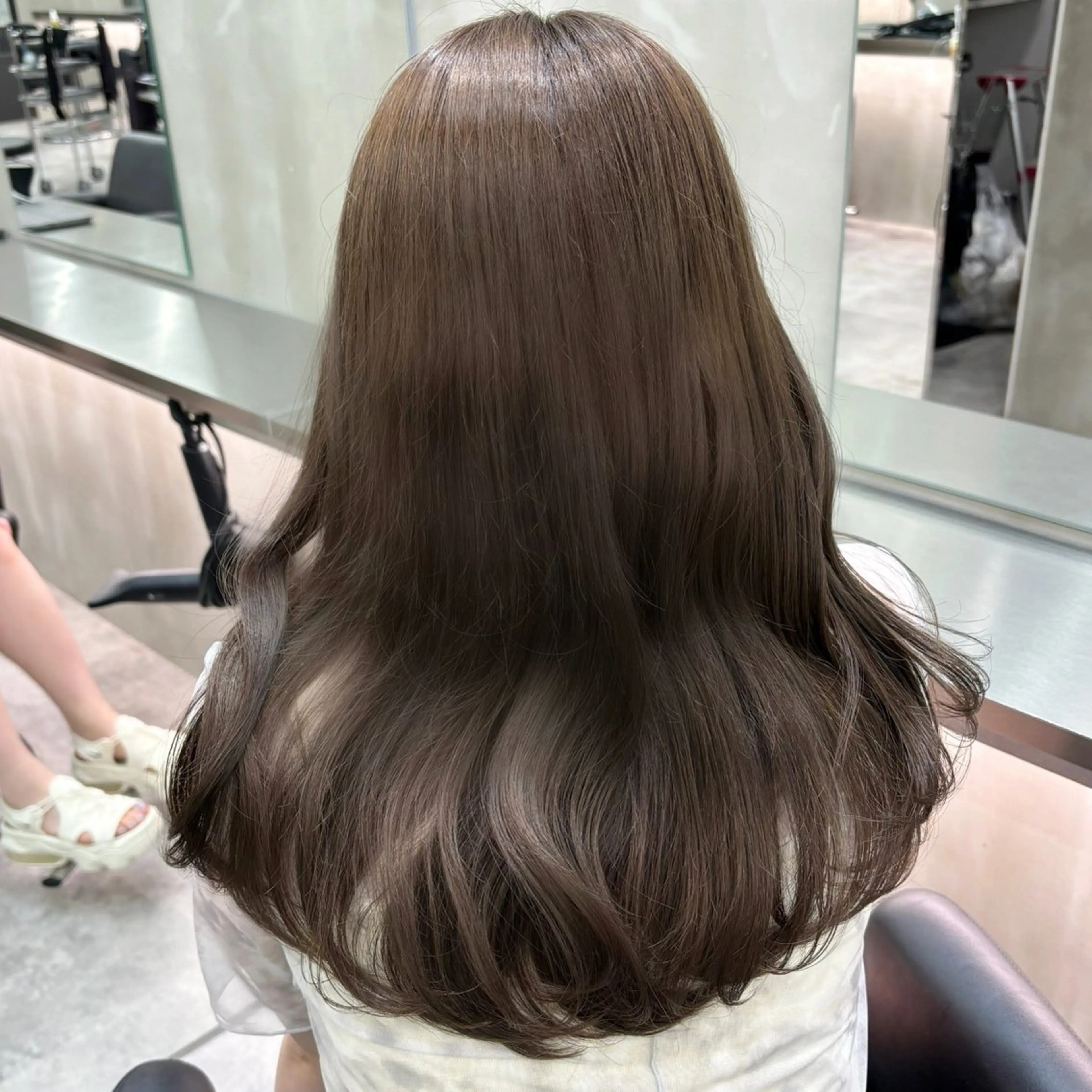 セミロング カラー ヘアアレンジ ベージュカラー ブリーチ 透明感カラー ブリーチなしカラー ヘアカラー the path sora♡のヘアスタイル