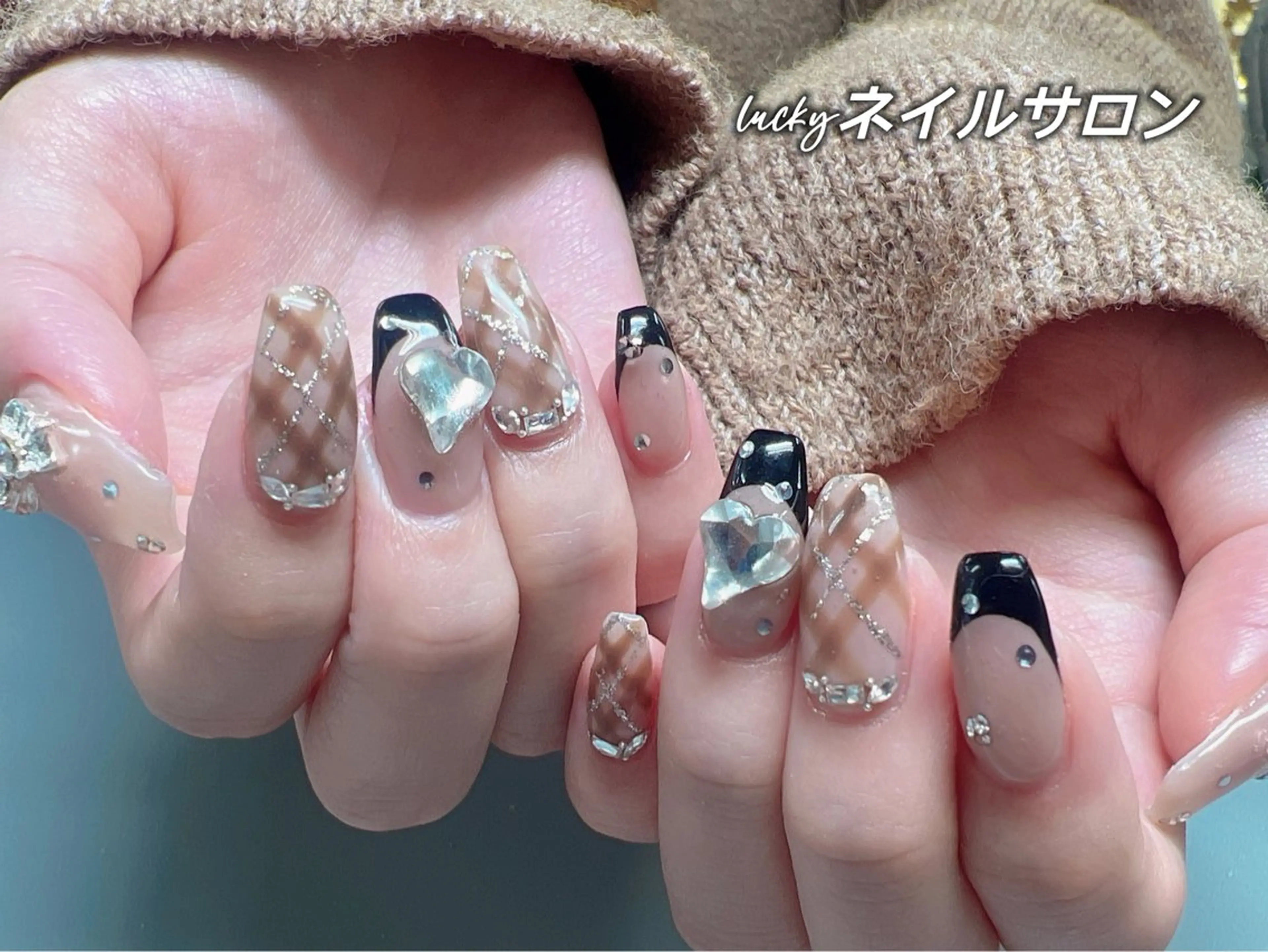 ネイル アートネイル チークネイル 長さ出し フットネイル ジェルネイル ハンドネイル ハンドケア ラッキーネイルサロン 西川口東口店のネイルデザイン
