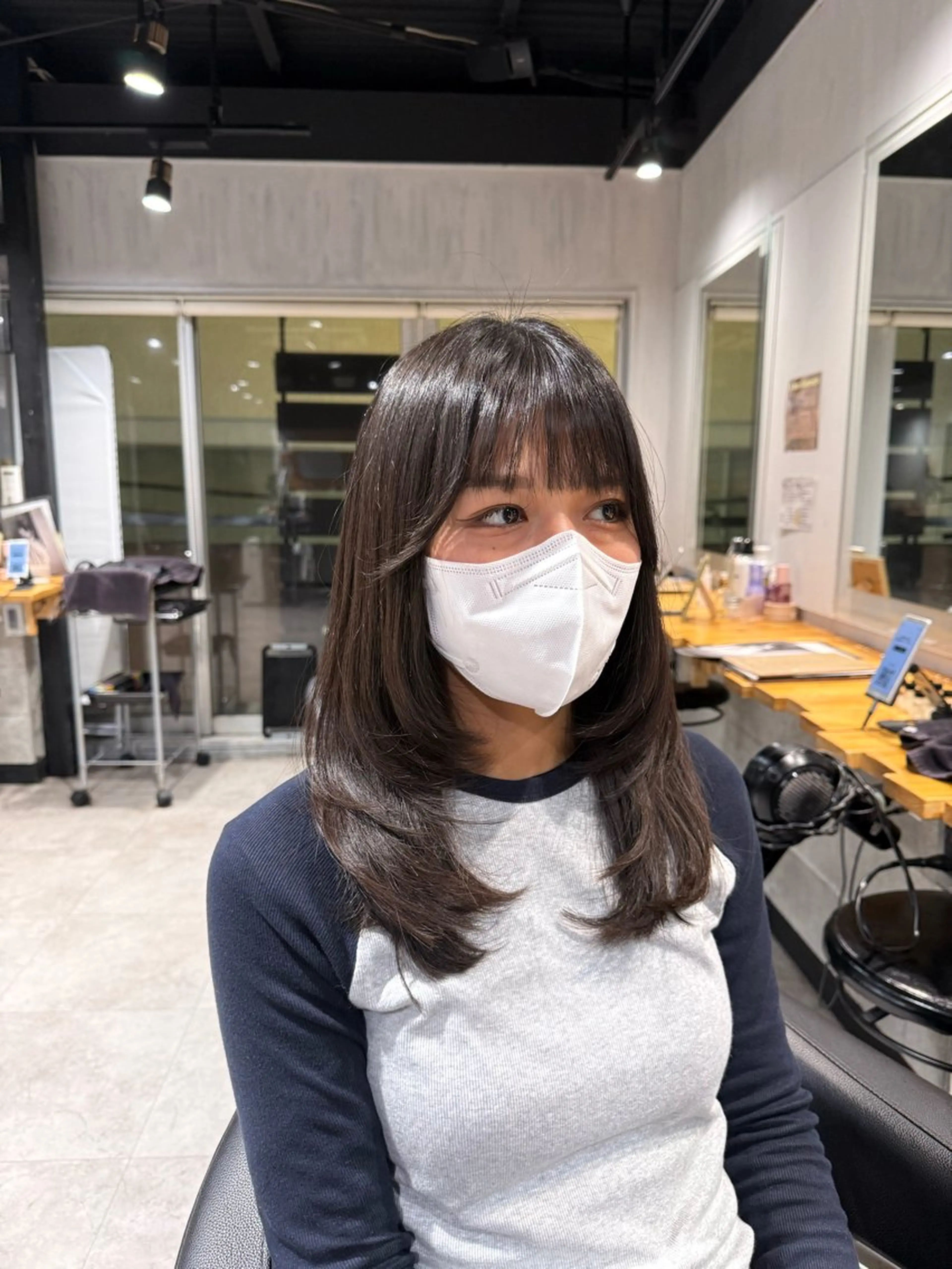 セミロング カラー カット ヘアカラー NANAMI🩵 大人可愛い韓国ヘアのヘアスタイル