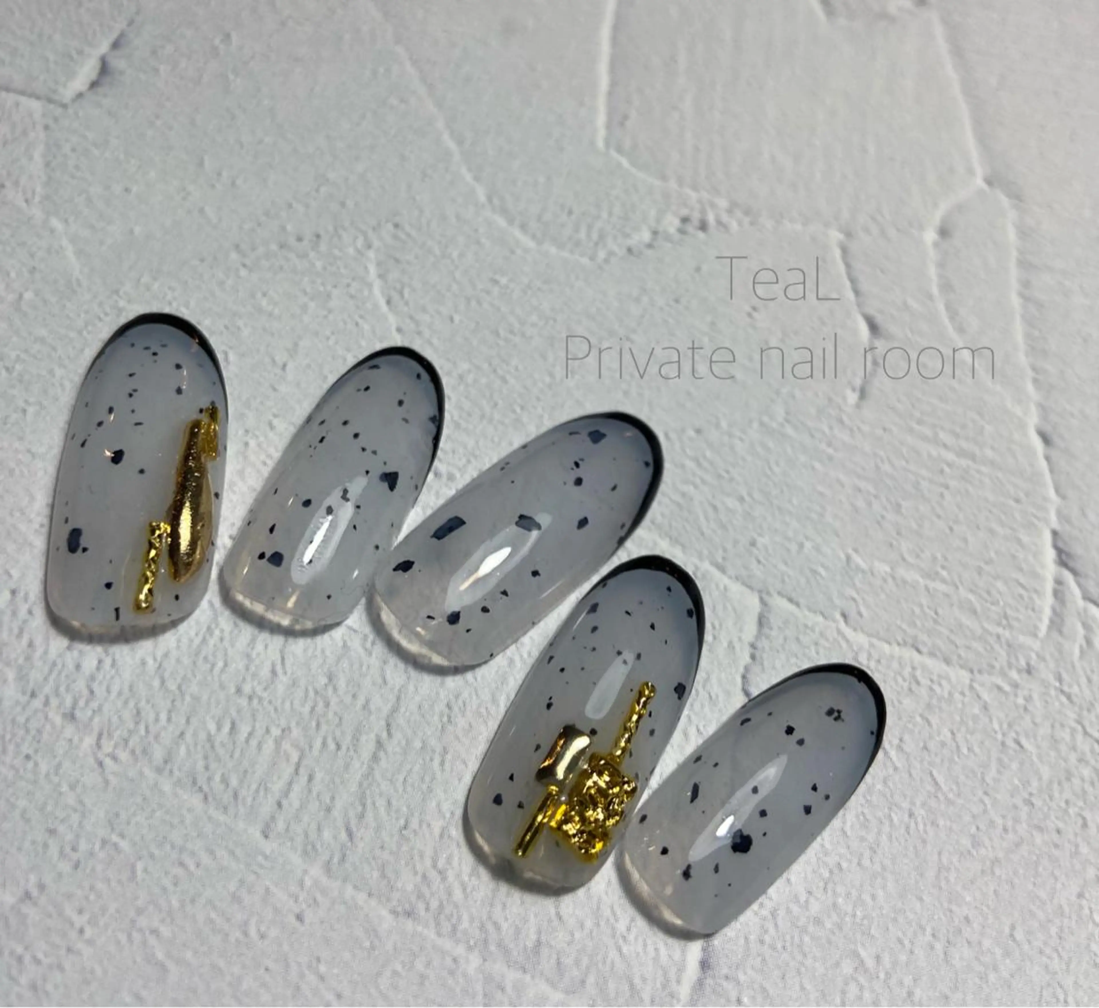 ネイル フレンチネイル TeaL nailのネイルデザイン