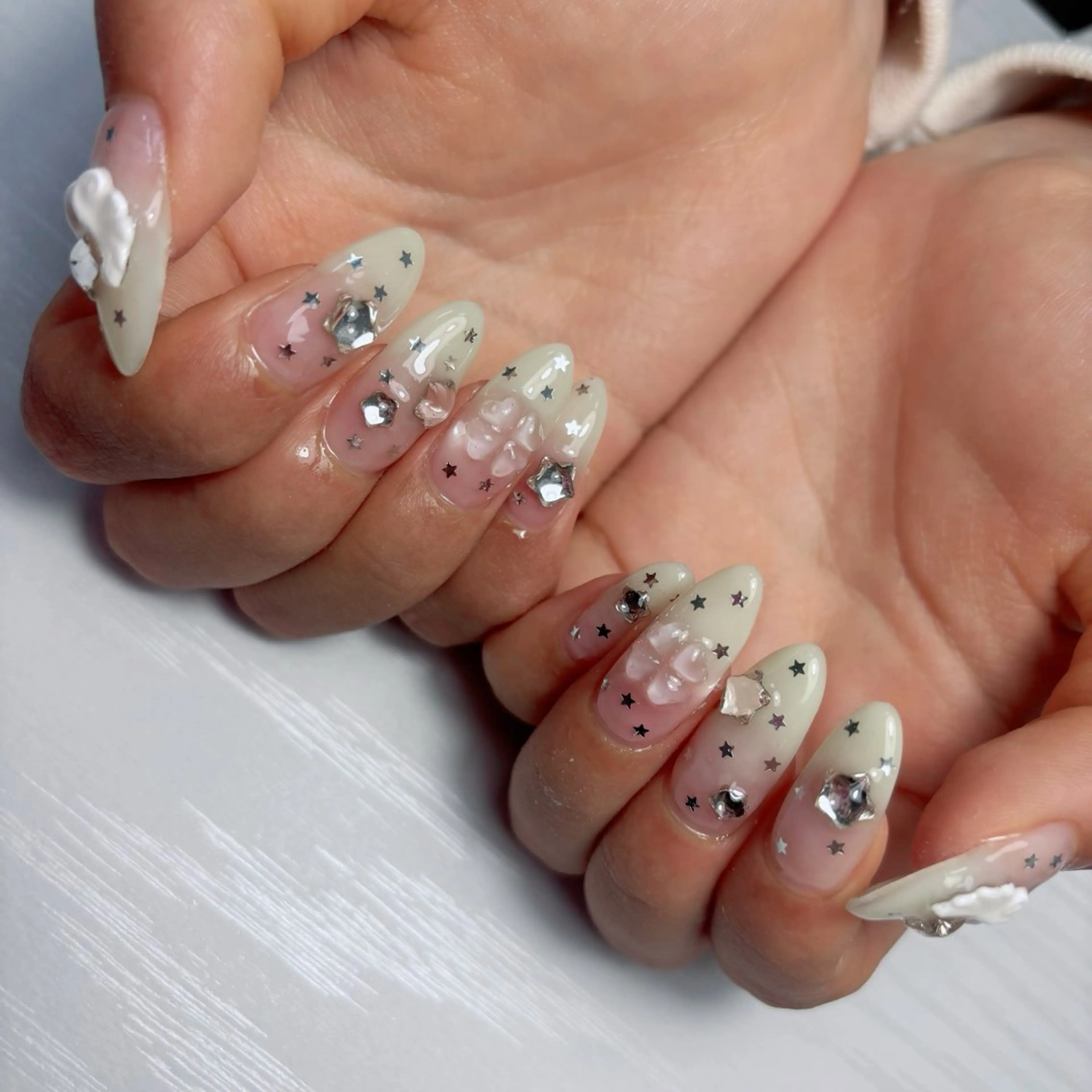 ネイル ハンドネイル STELLA ✩のネイルデザイン