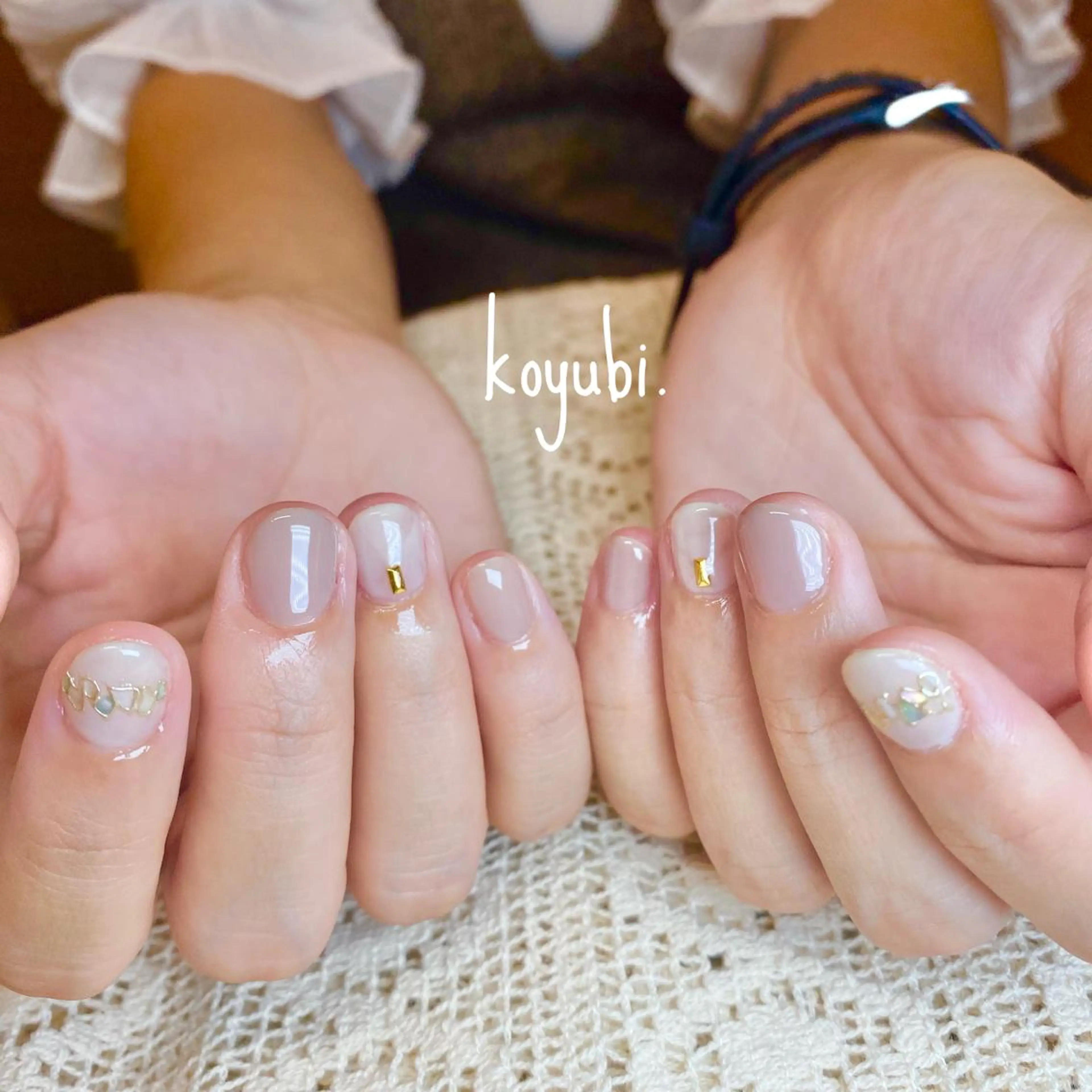 ネイル ショートネイル プライベートネイルサロンkoyubi.所属・新宿南口 hitomiのネイルデザイン