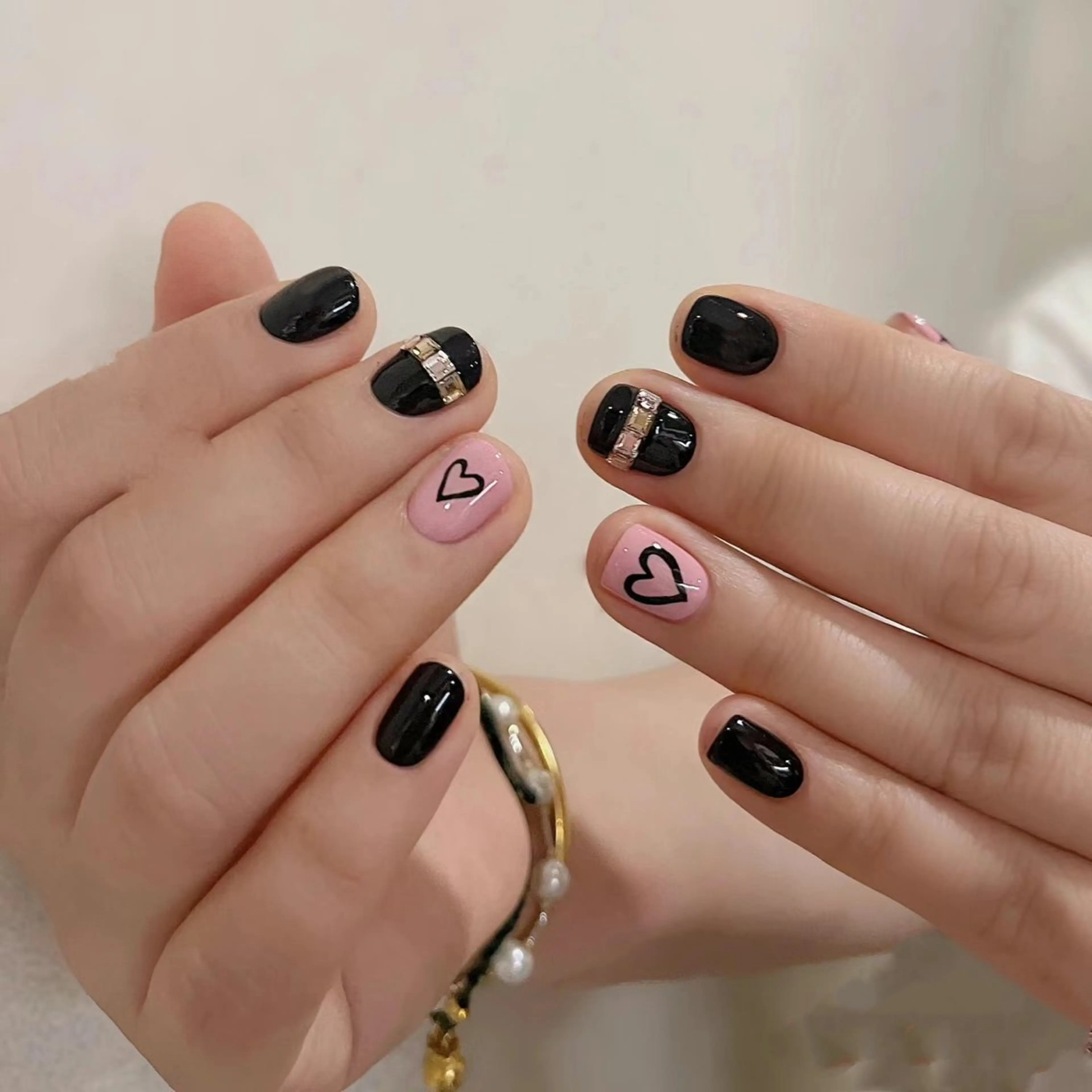 ネイル bubu nail salon所属・BuBu Nail渋谷桜ヶ丘のネイルデザイン
