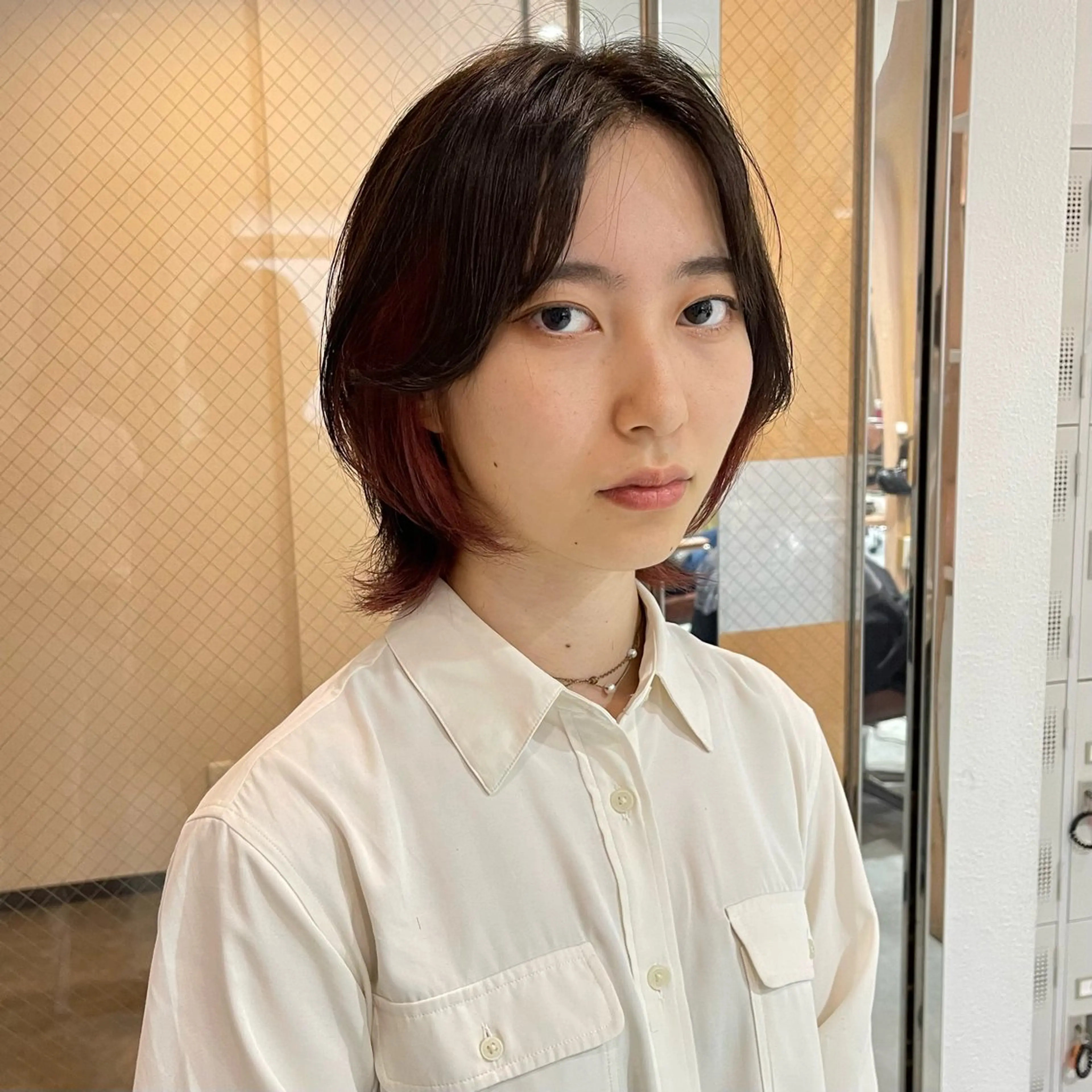 ショート カラー インナーカラー ヘアカラー 江藤貴基 レイヤー カット【駅徒歩⑥歩】のヘアスタイル