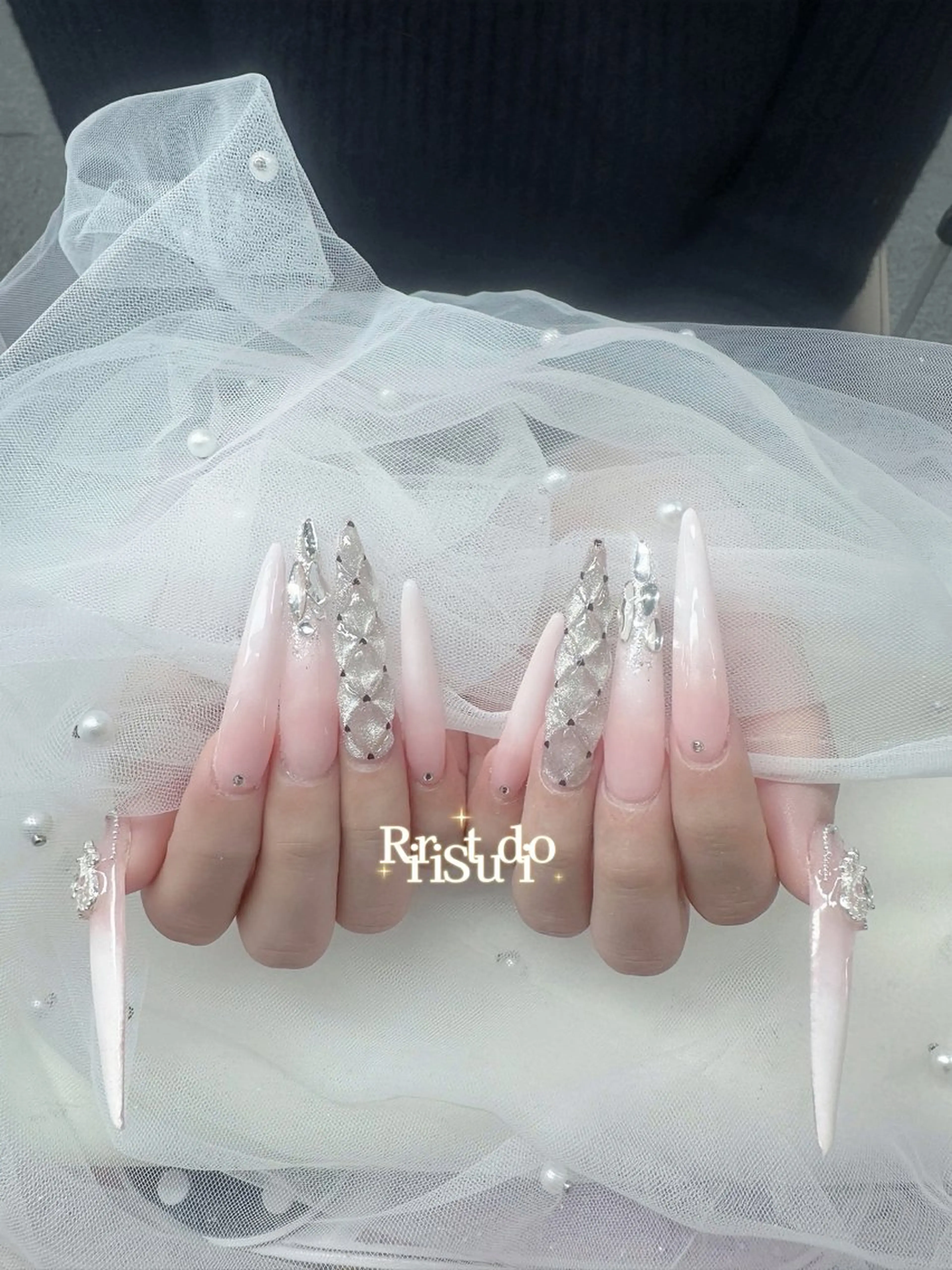 ネイル ハンドネイル RIRI STUDIOのネイルデザイン