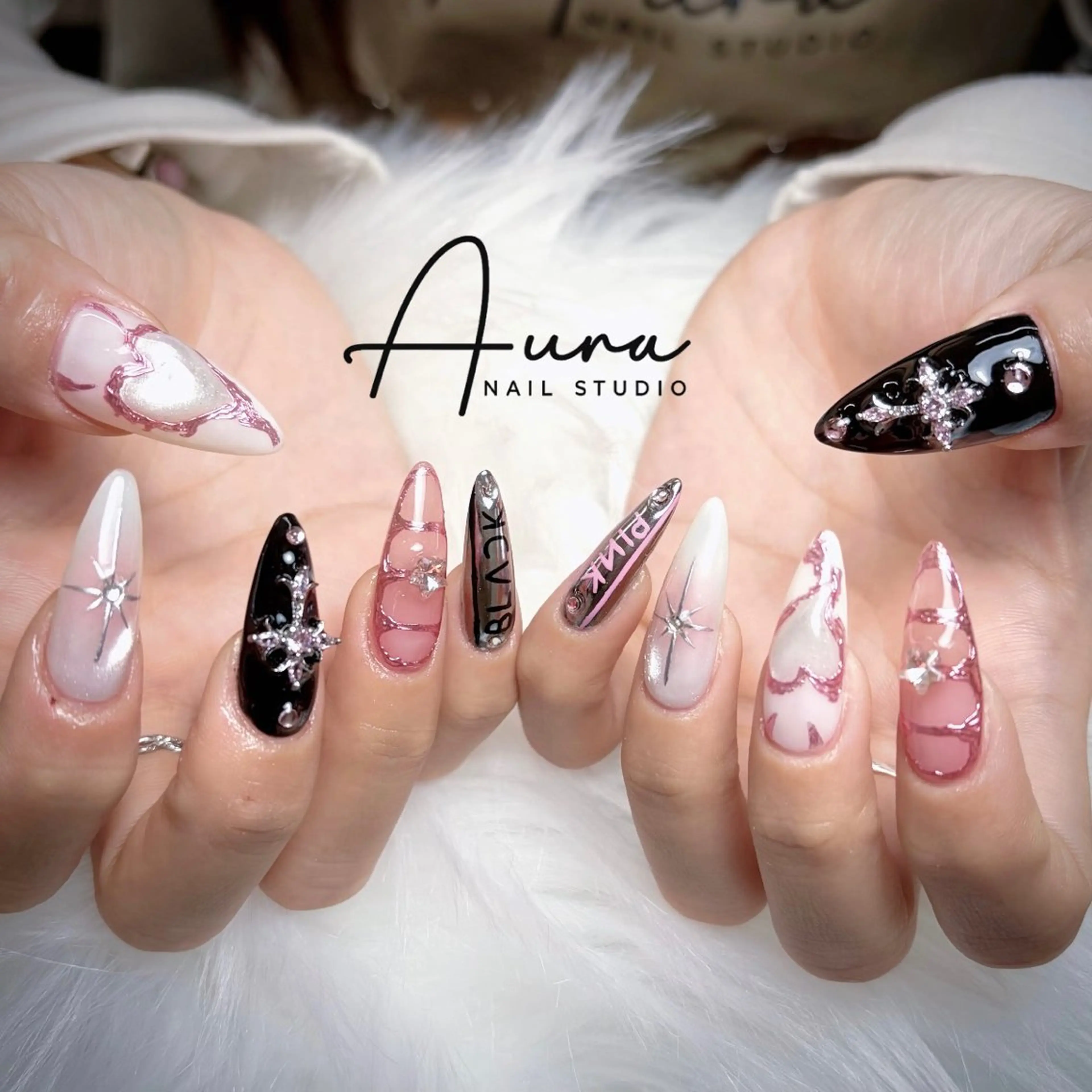 ネイル Aura Nail Maiのネイルデザイン