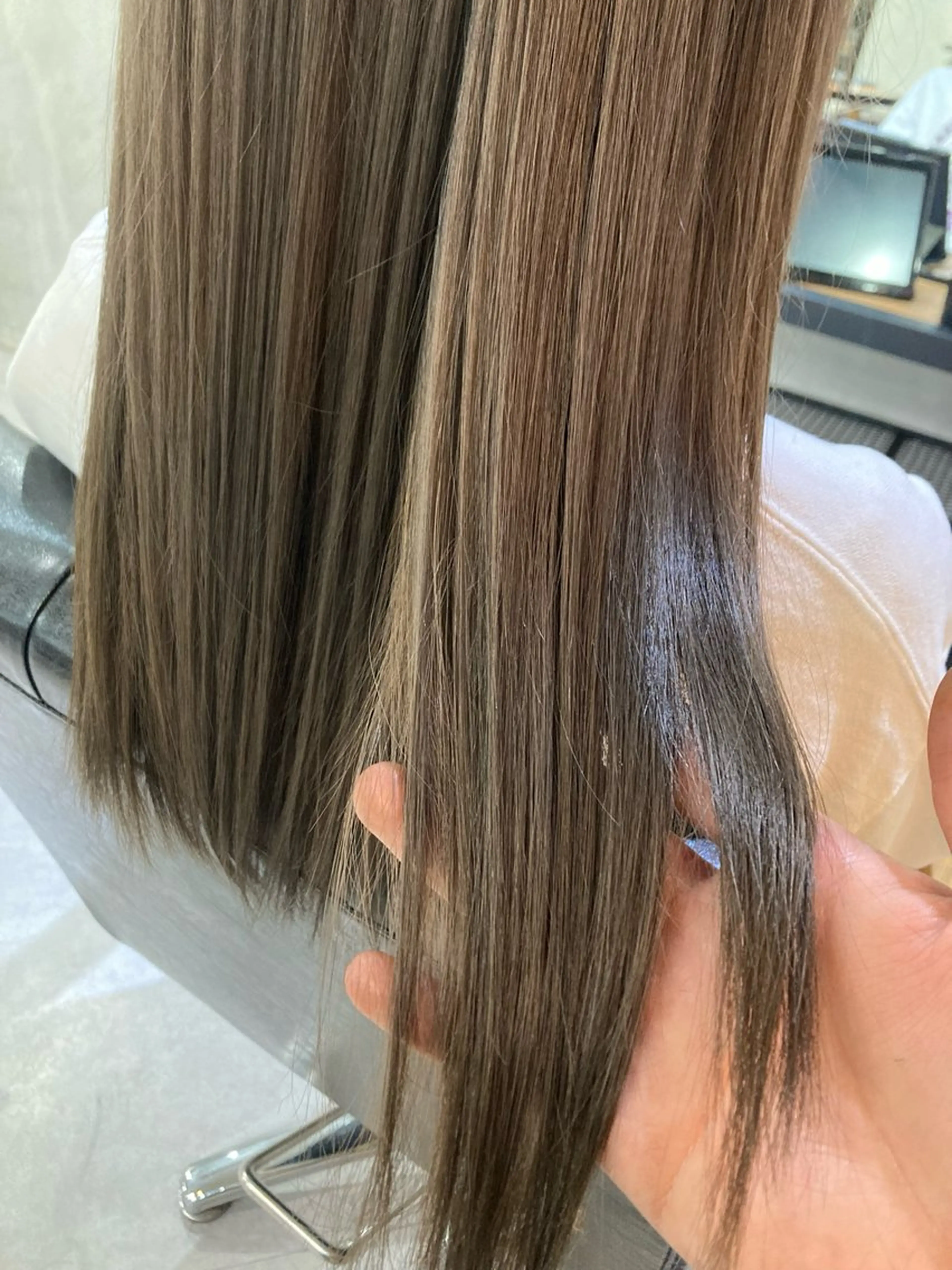 カラー アディクシーカラー ベージュカラー ブリーチ ブロンド ダブルカラー ヘアカラー insence glue所属・売上チェック課題中 🔥／小林眞澄のヘアスタイル