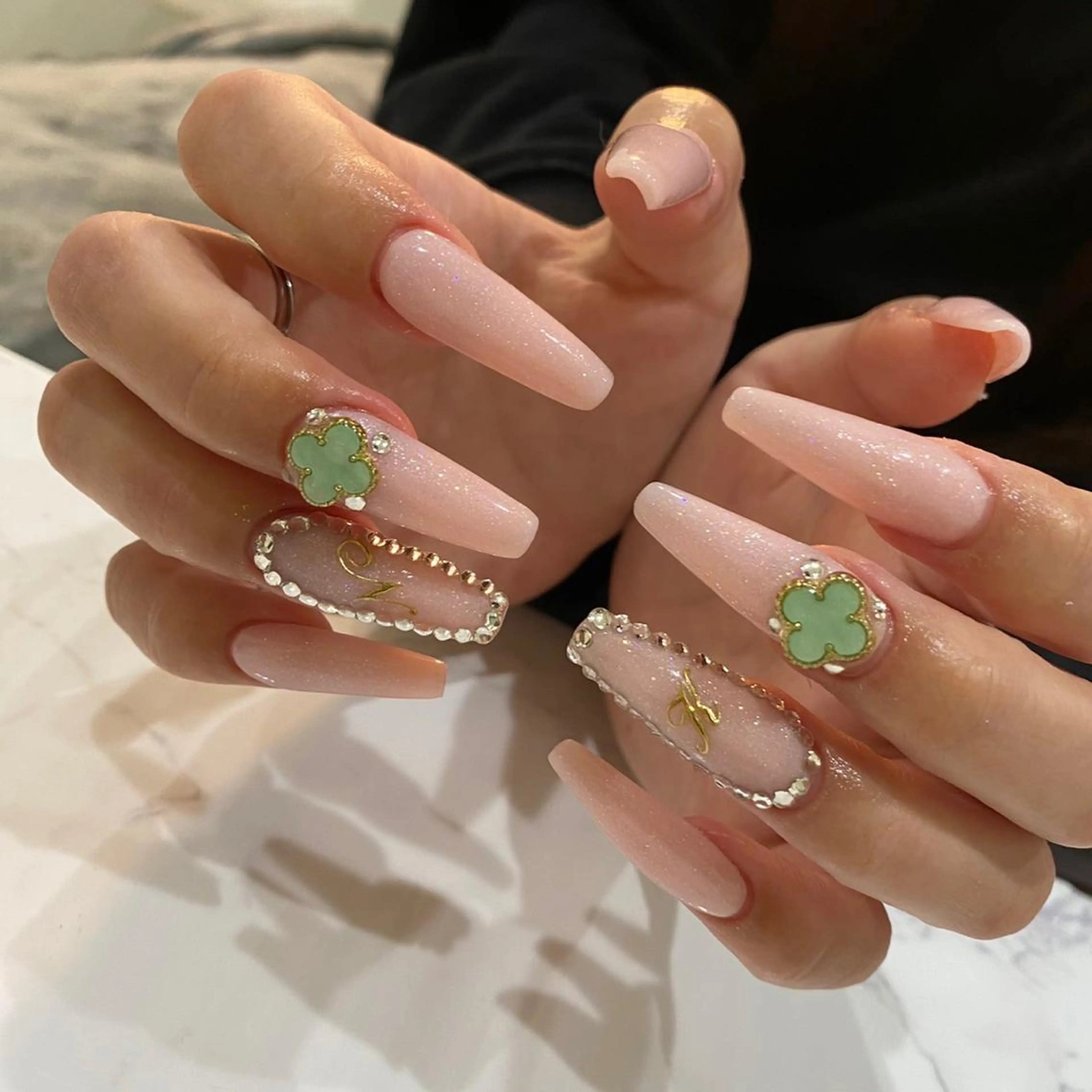 ロング ネイル ハンドネイル 《LB》ラブリエ Nail&eyeのマツエク・マツパデザイン