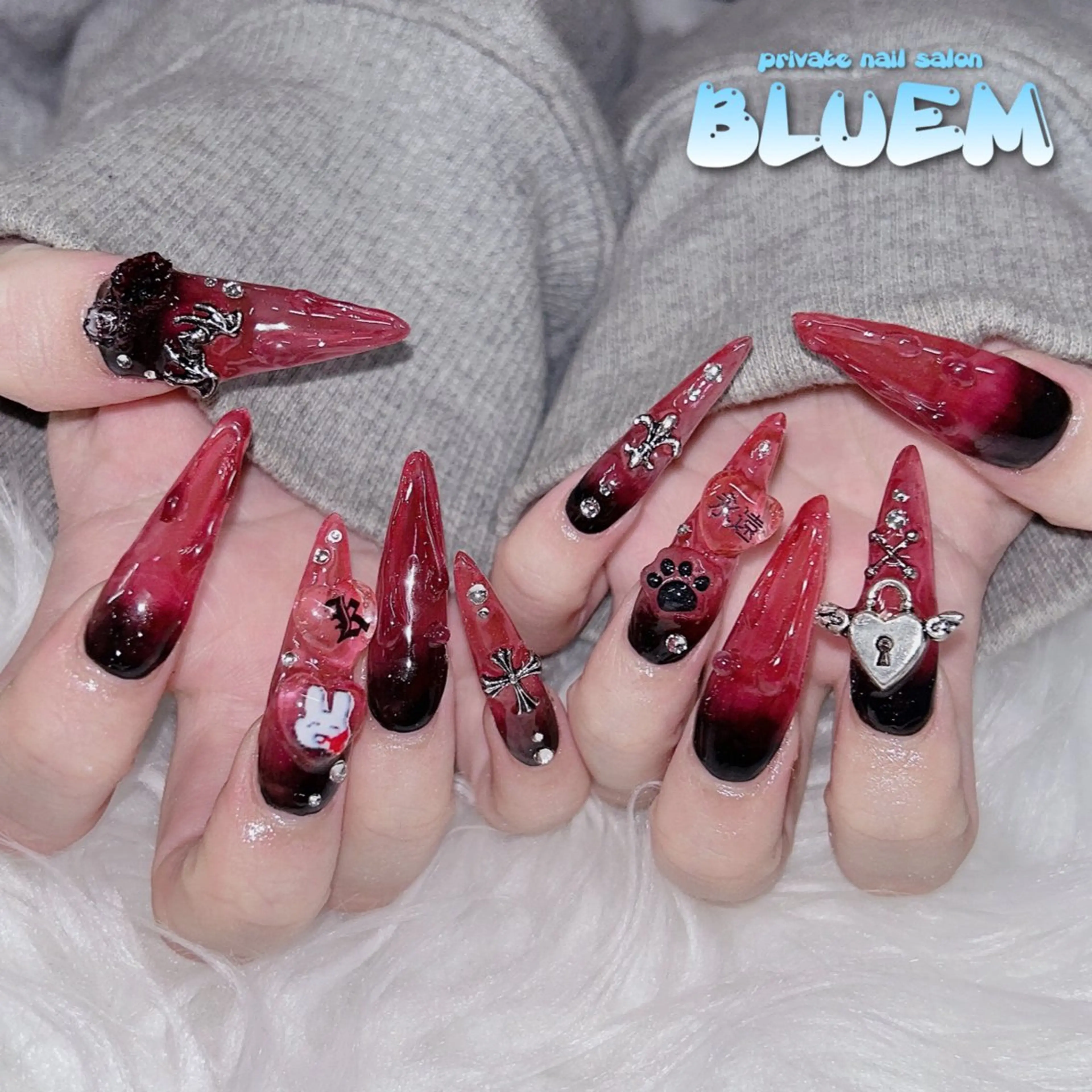 ネイル ハンドネイル BLUEM なな🐶のネイルデザイン