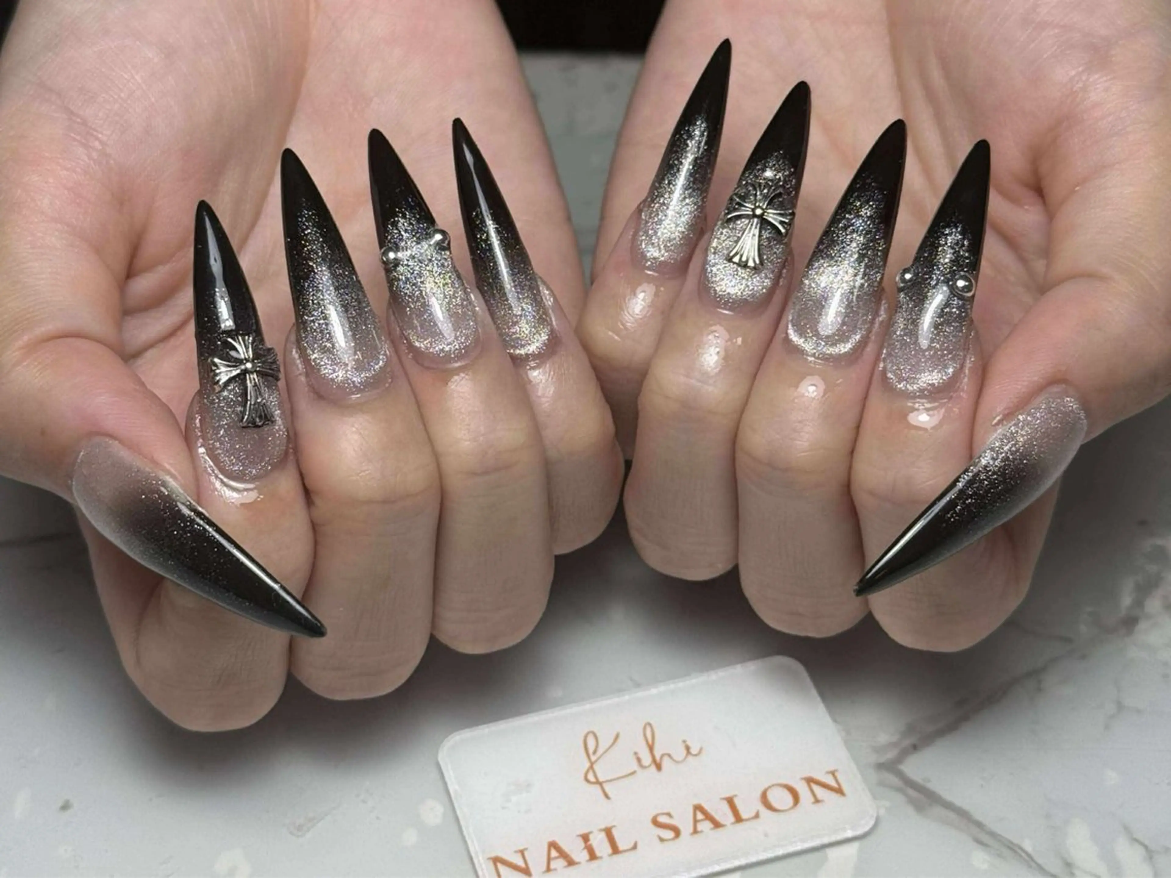 ネイル アートネイル フレンチネイル ジェルネイル グラデーション 韓国ネイル ハンドネイル 💕鈴木ユリ パラジェル/オフ無料のネイルデザイン