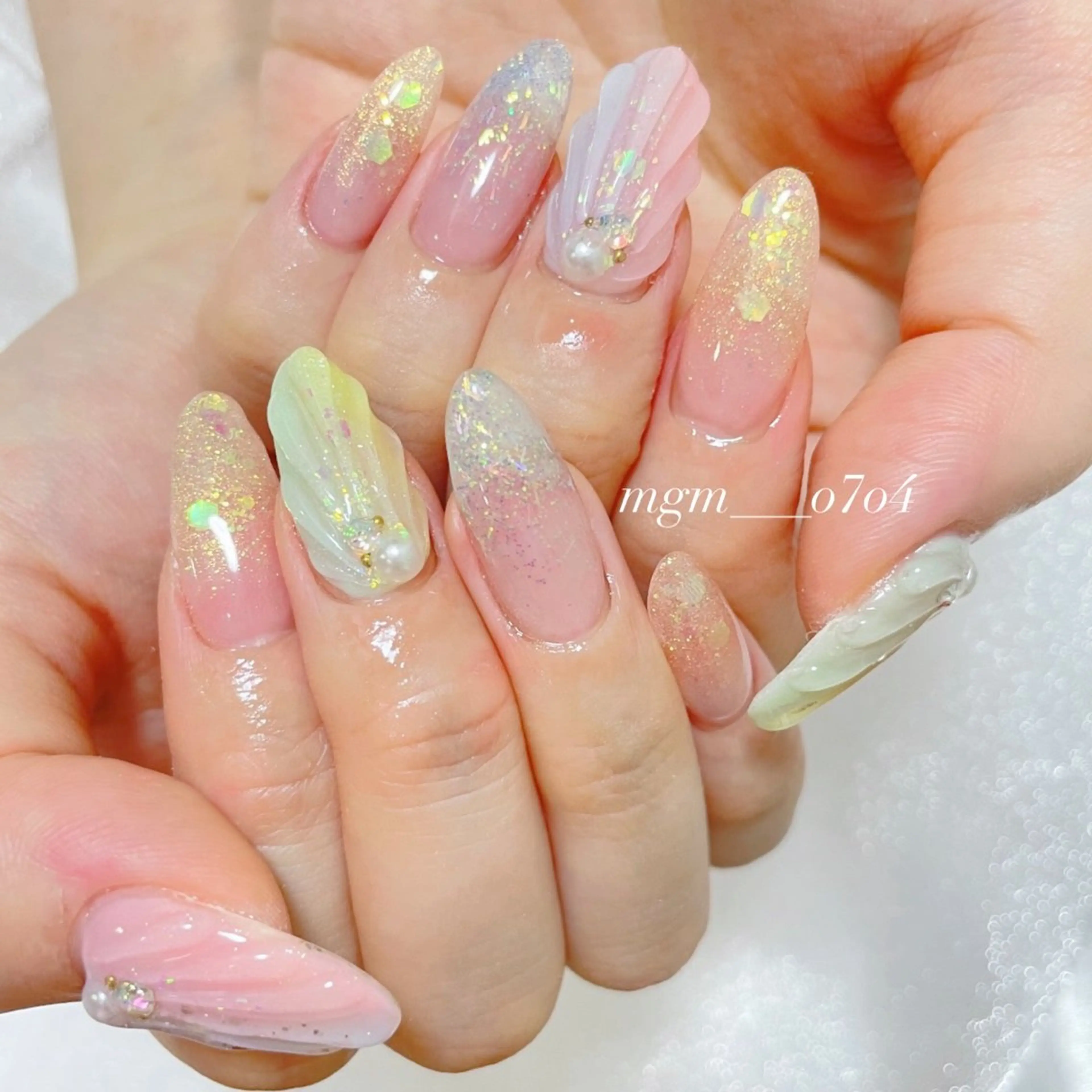 ネイル ハンドネイル ハンドケア MoON...❤︎ MeGuのネイルデザイン