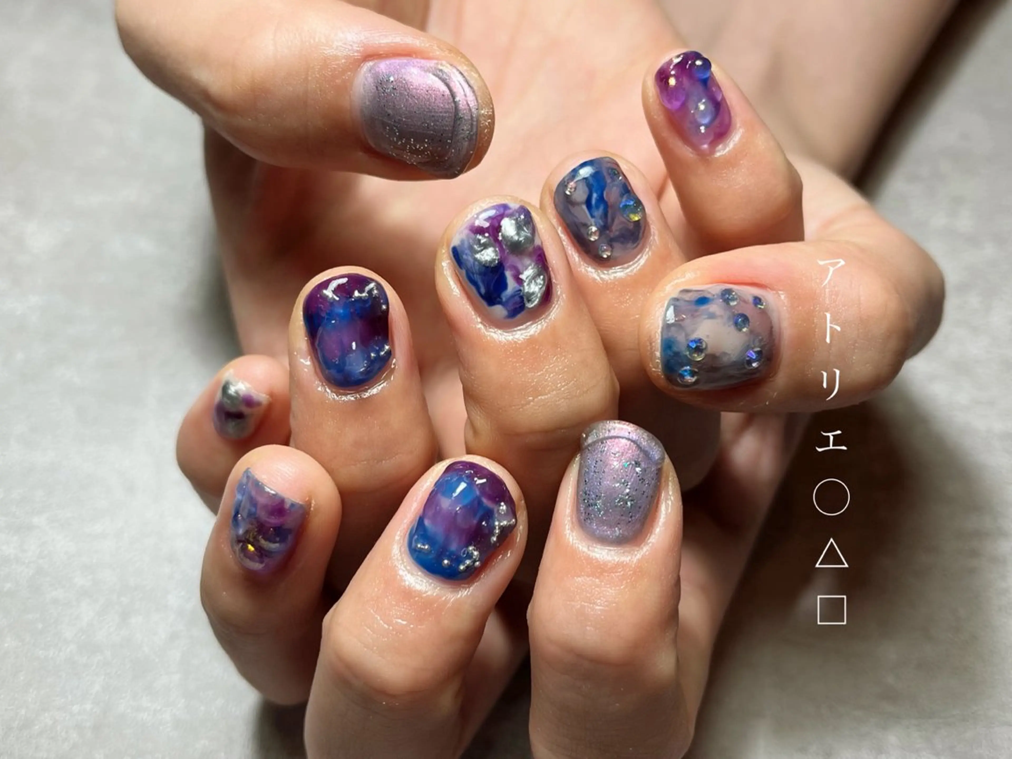 ネイル ハンドネイル アトリエ ○△□のネイルデザイン