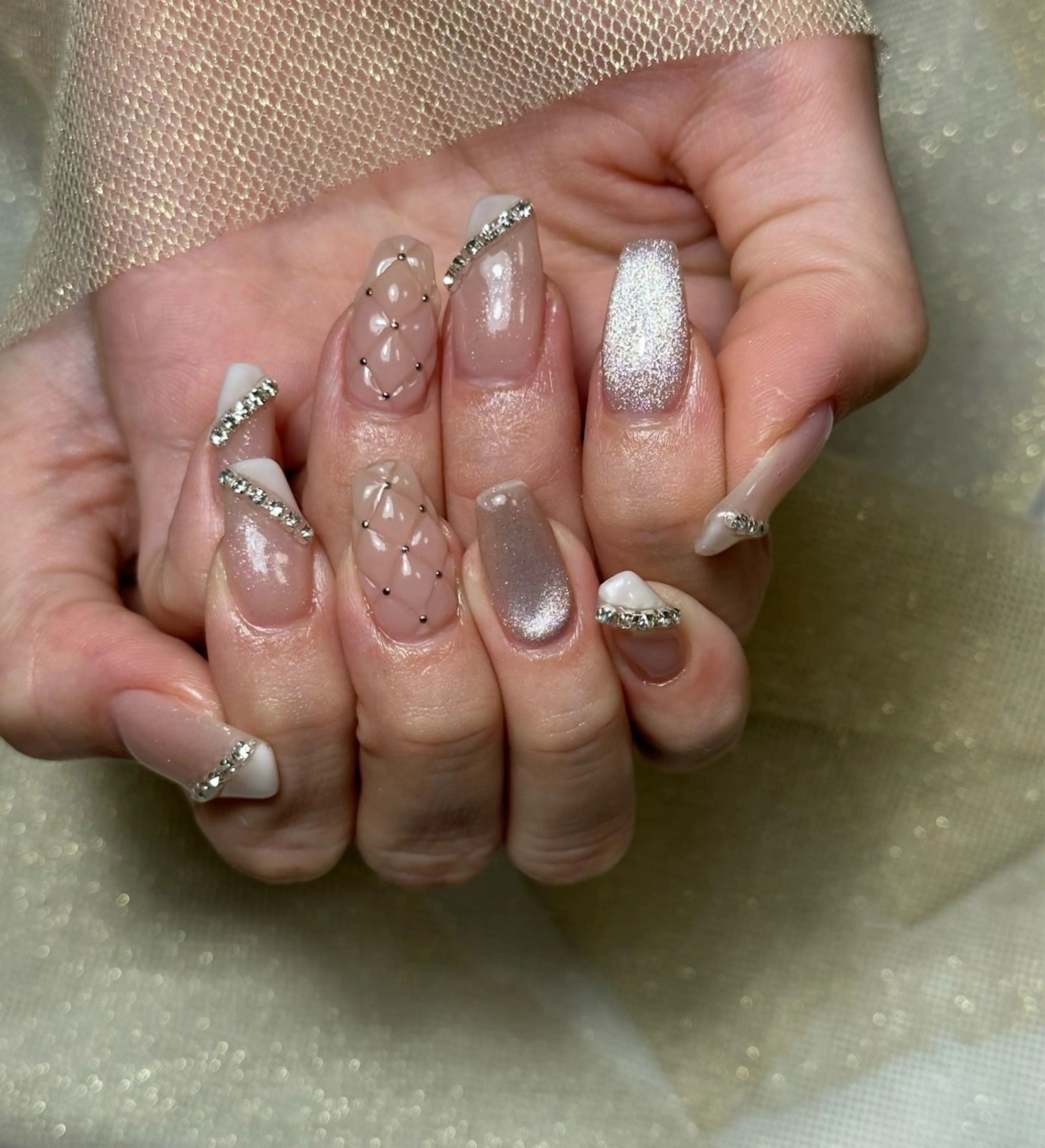 (オフ込み)ハンド𖤐ジェルネイル𖤐持ち込みアートの写真