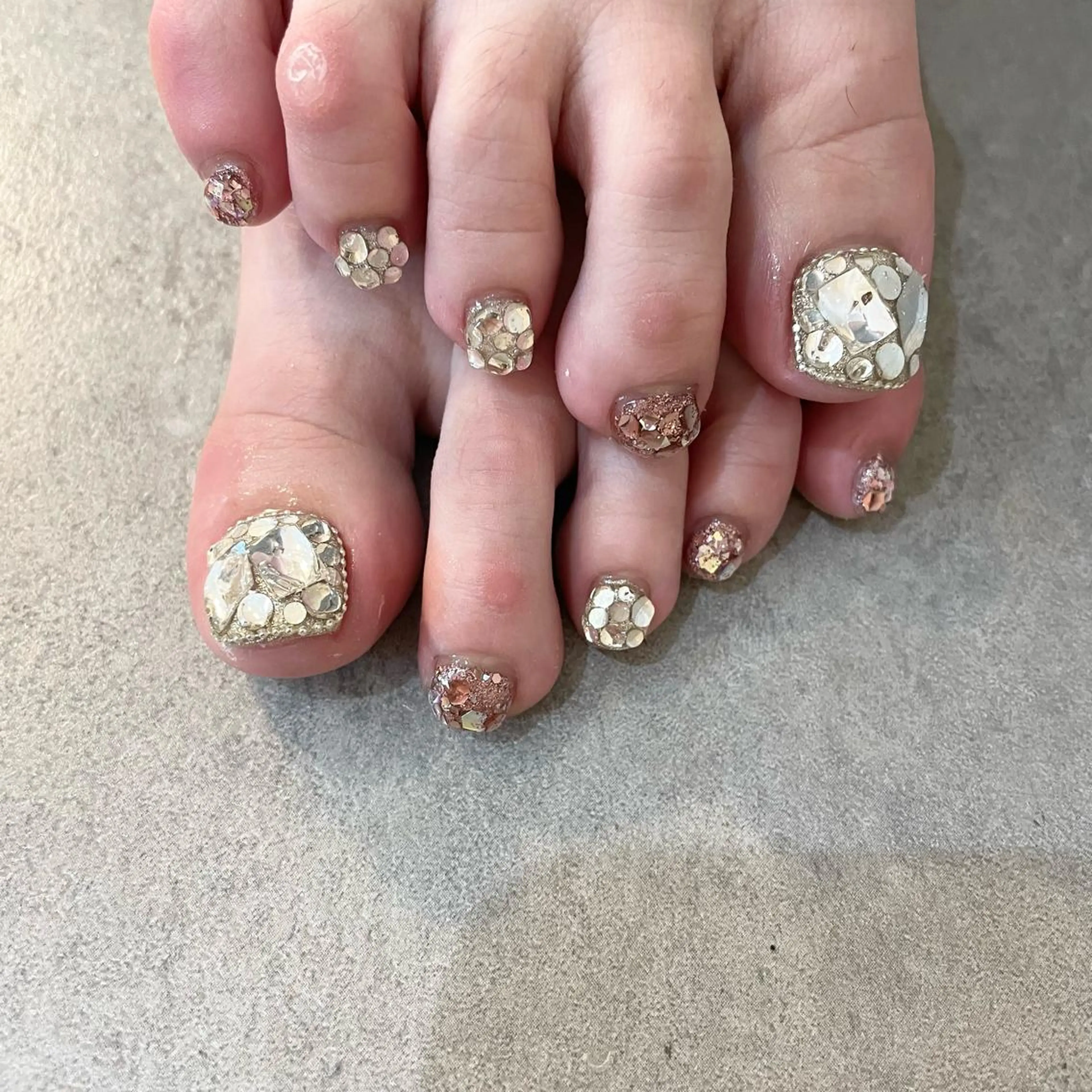 ネイル ストーンネイル Nail Salon Gummi.のネイルデザイン