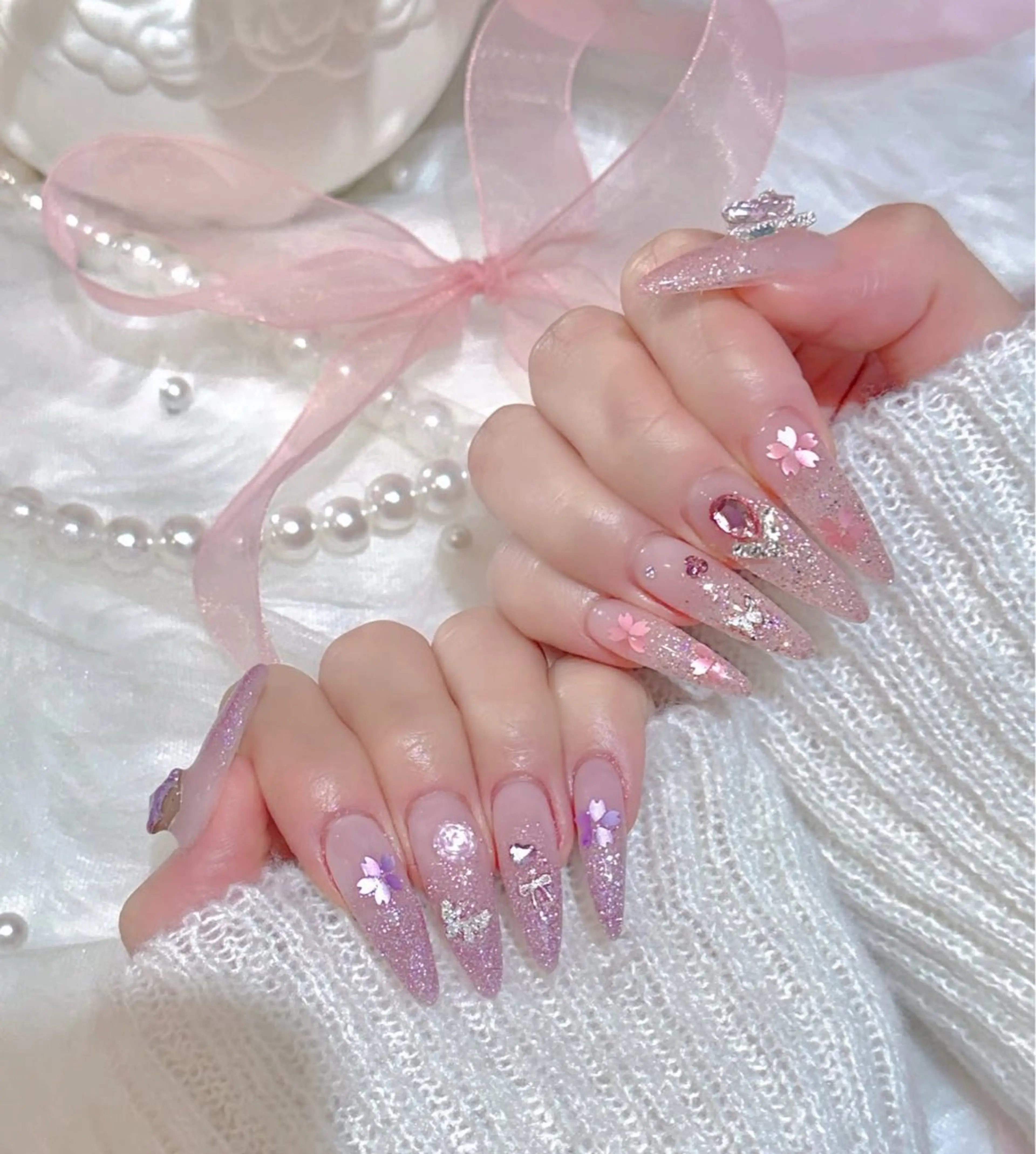 ネイル アニマル柄 オーロラネイル チークネイル フラッシュネイル ジェルネイル ハンドネイル Lyna 池袋のネイルデザイン