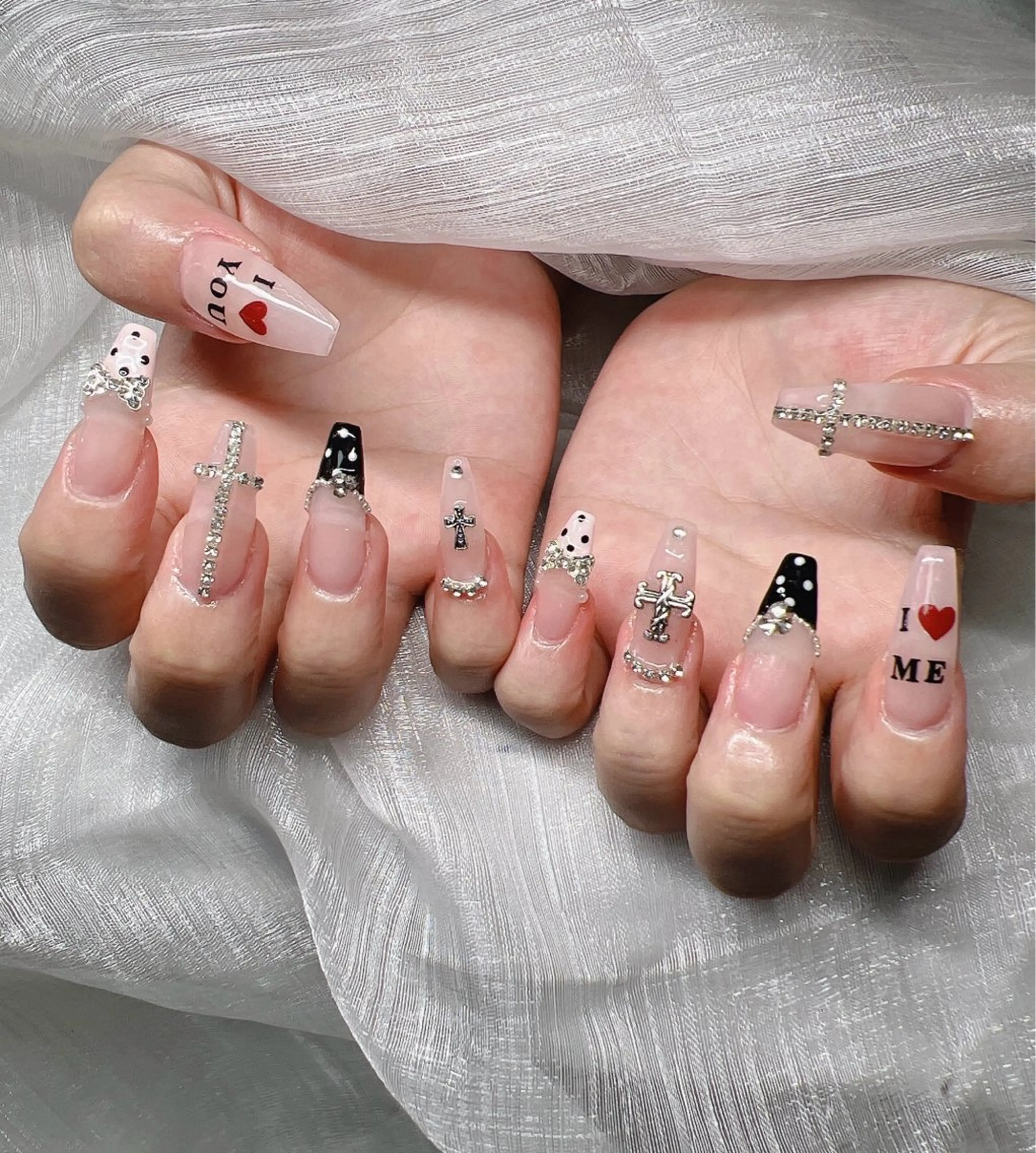 ネイル ハンドネイル Lee Nailsのネイルデザイン