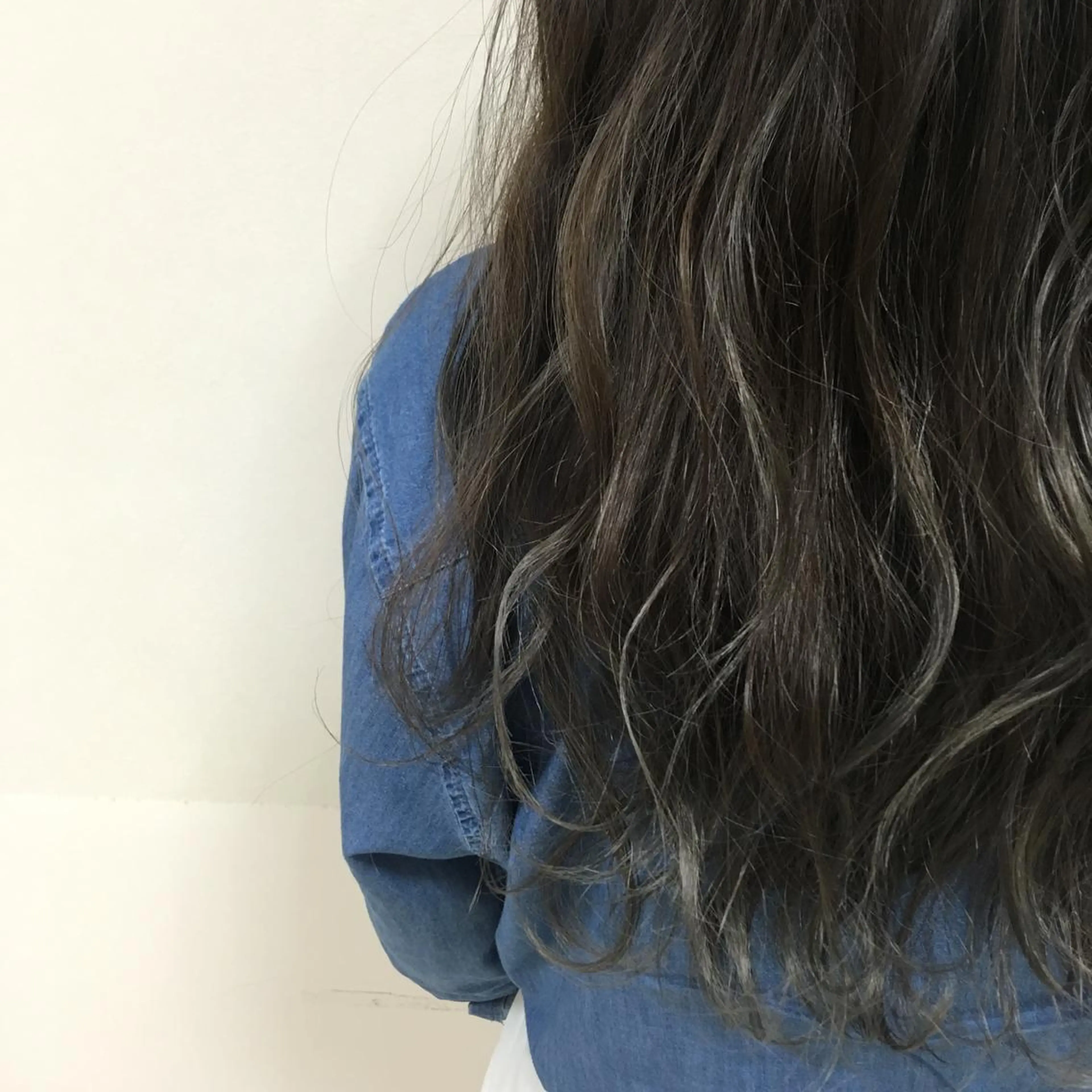 ロング カラー パーマ ヘアアレンジ ヘアカラー トリートメント 【Sweep】おじま のぞみのヘアスタイル