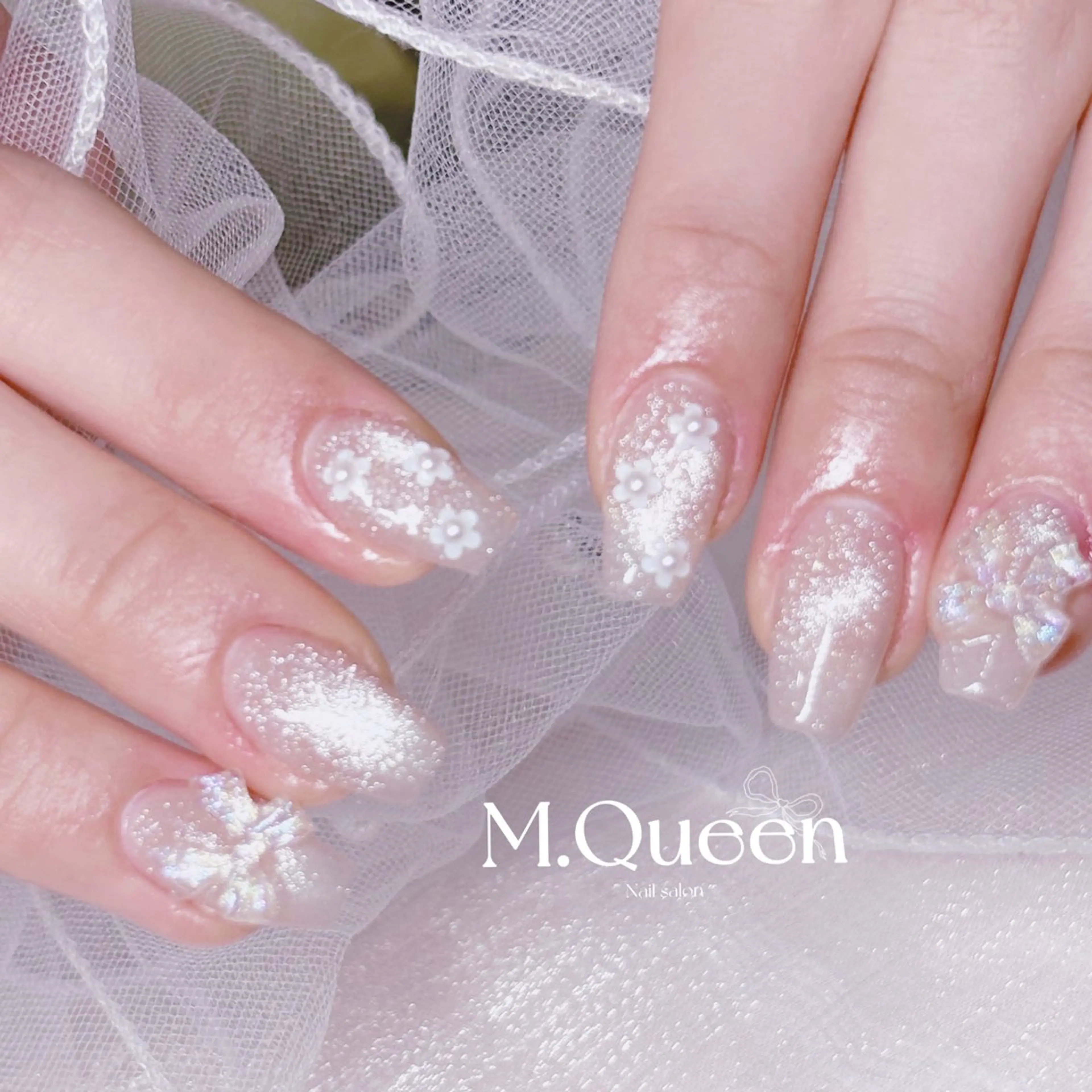 ネイル MQueen ネイルサロンのネイルデザイン