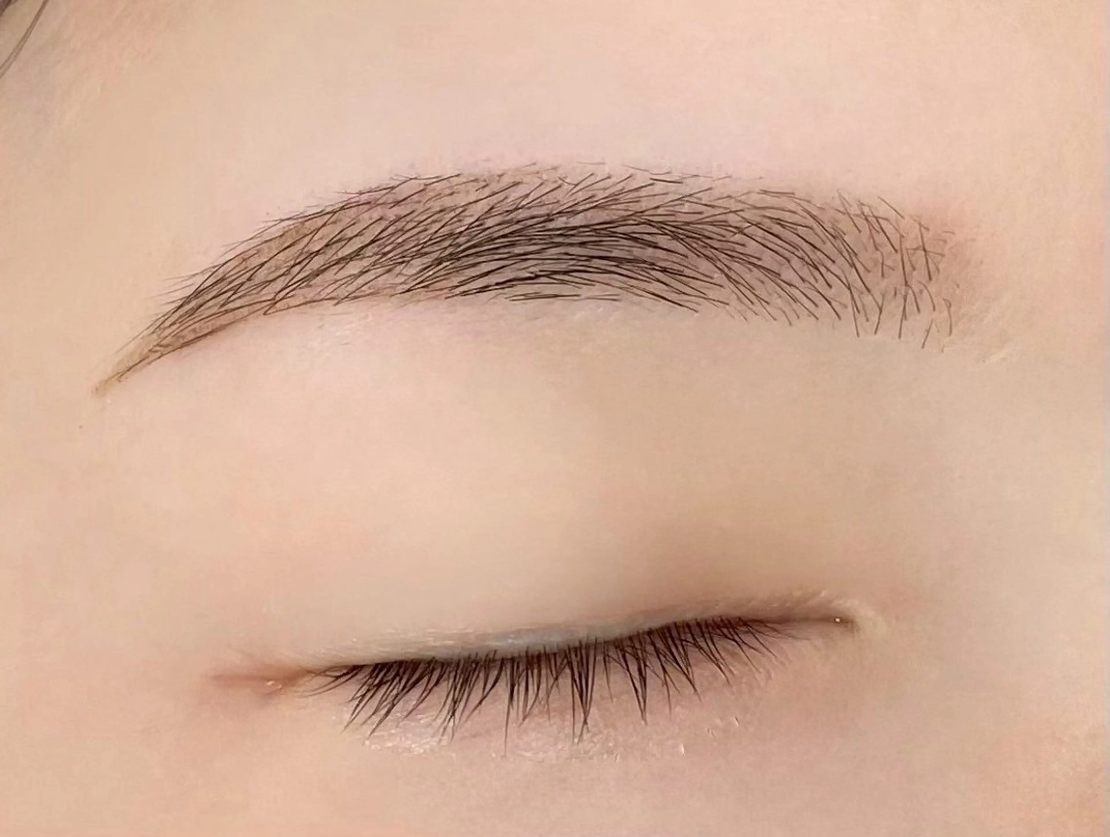 アイブロウ まつ毛と眉毛の専門店eye mor.-アイモア-江南店所属・尾崎 愛華のマツエク・マツパデザイン