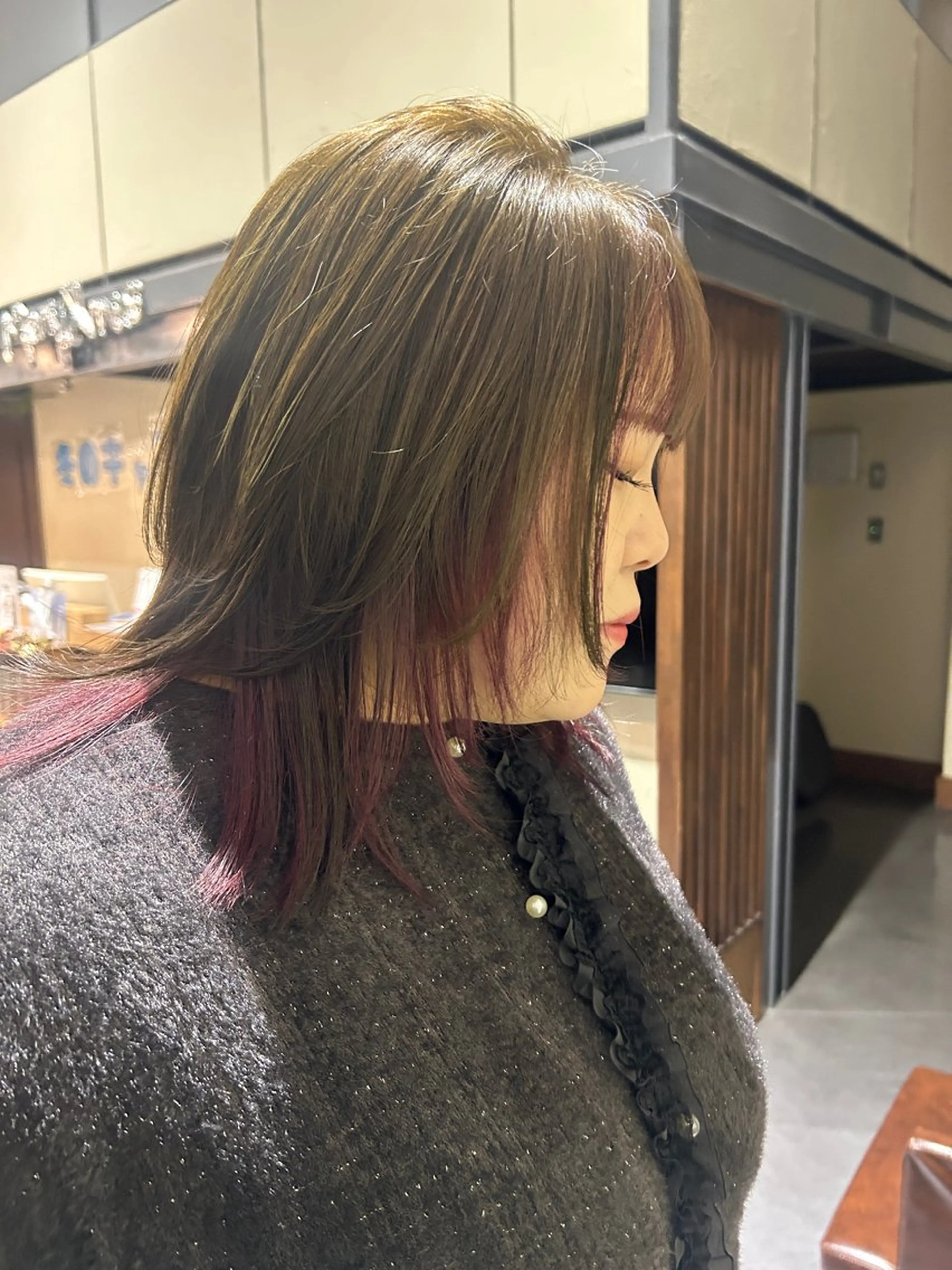 セミロング カット ヘアカラー トリートメント 井上 萌のヘアスタイル