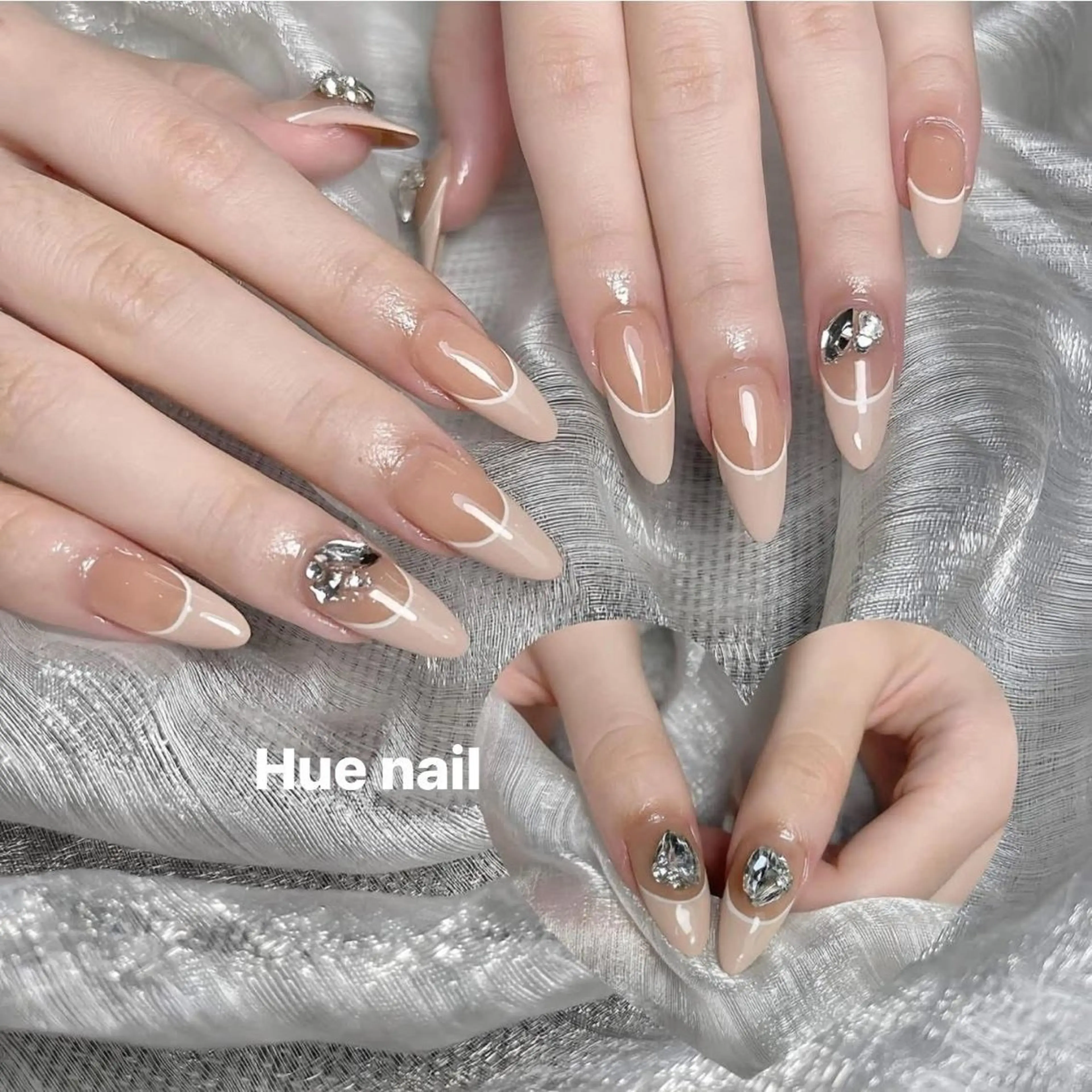 ミディアム HOANG NAILのネイルデザイン