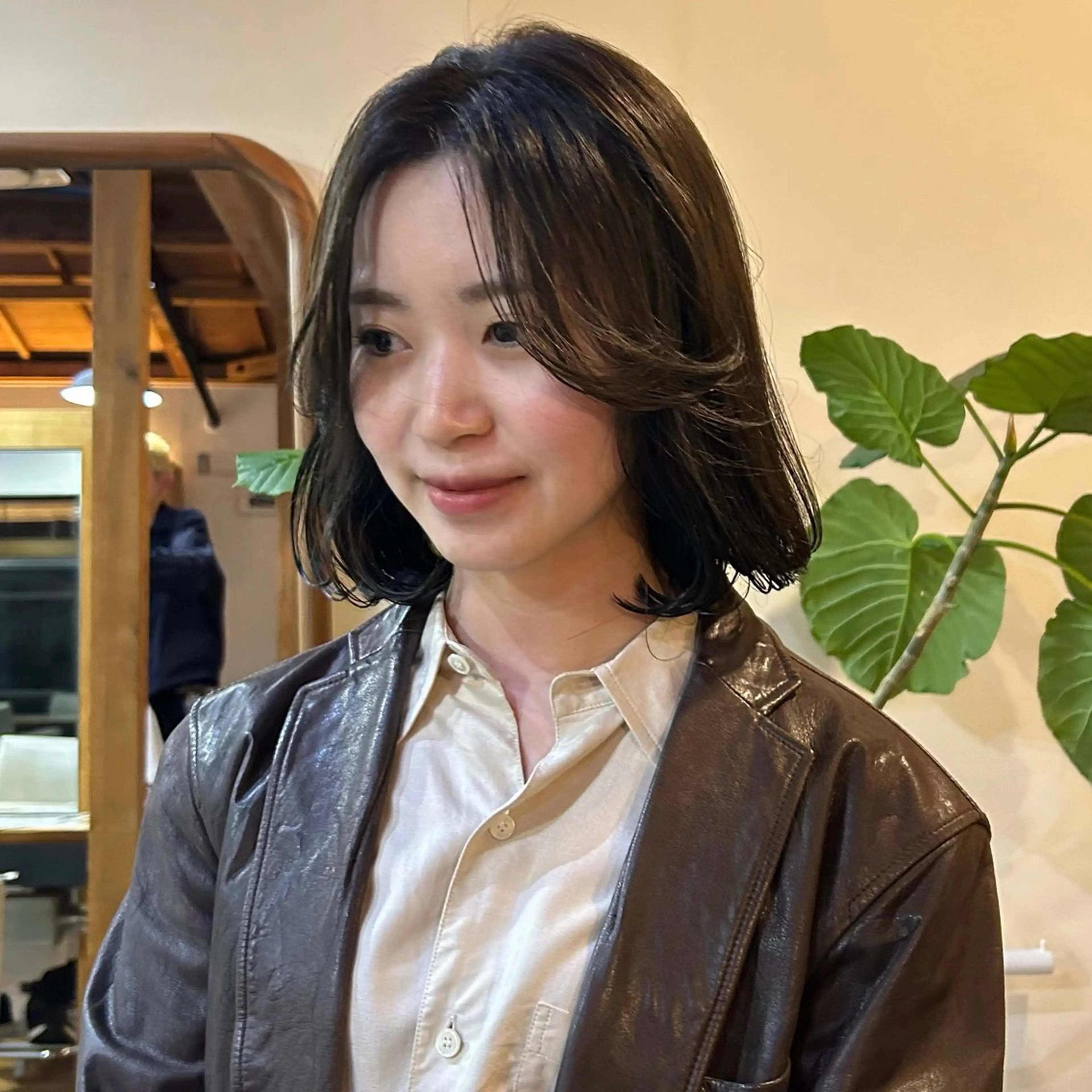 ショート カラー ボブ MUKU 市川 莉花のヘアスタイル