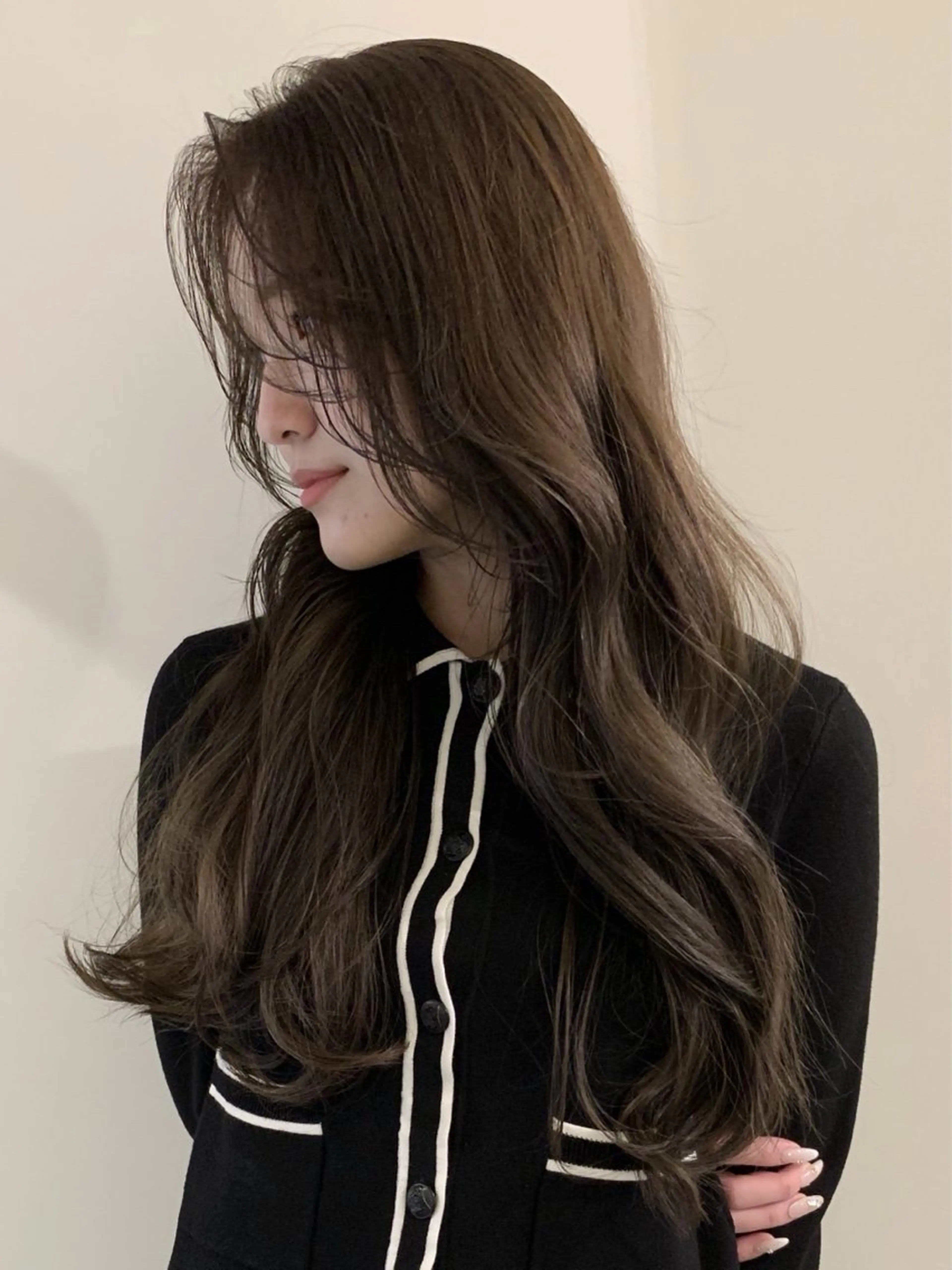 ロング カラー ブリーチ ダブルカラー グレージュ ブリーチなしカラー カット ヘアカラー トリートメント 落合希 Olivebeigeのヘアスタイル