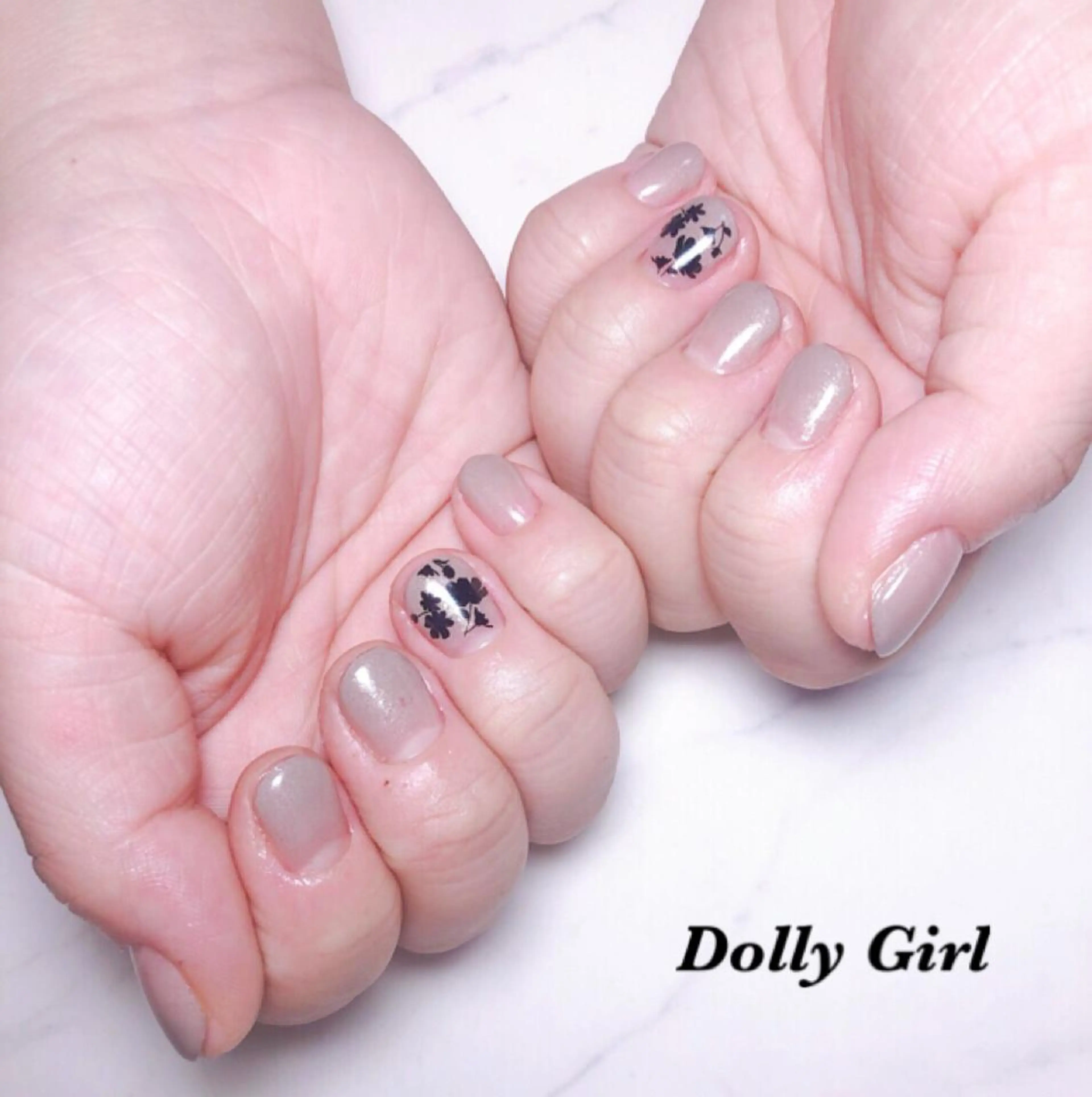 ネイル 個室ネイルサロンDolly  Girl〜ドーリーガール〜所属・DollyGirl KYOKOのネイルデザイン