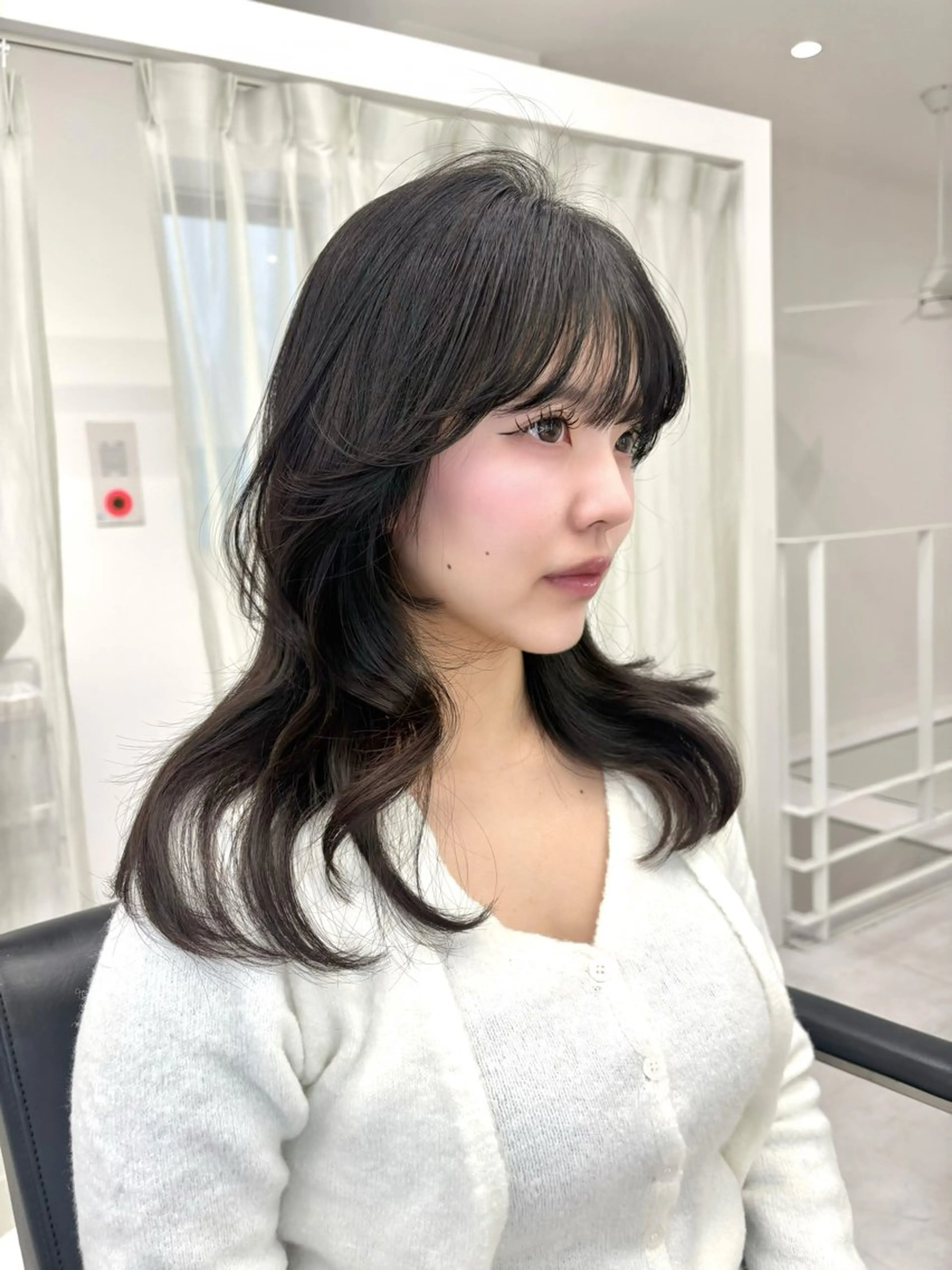 セミロング 京都レイヤーカット うえひのヘアスタイル